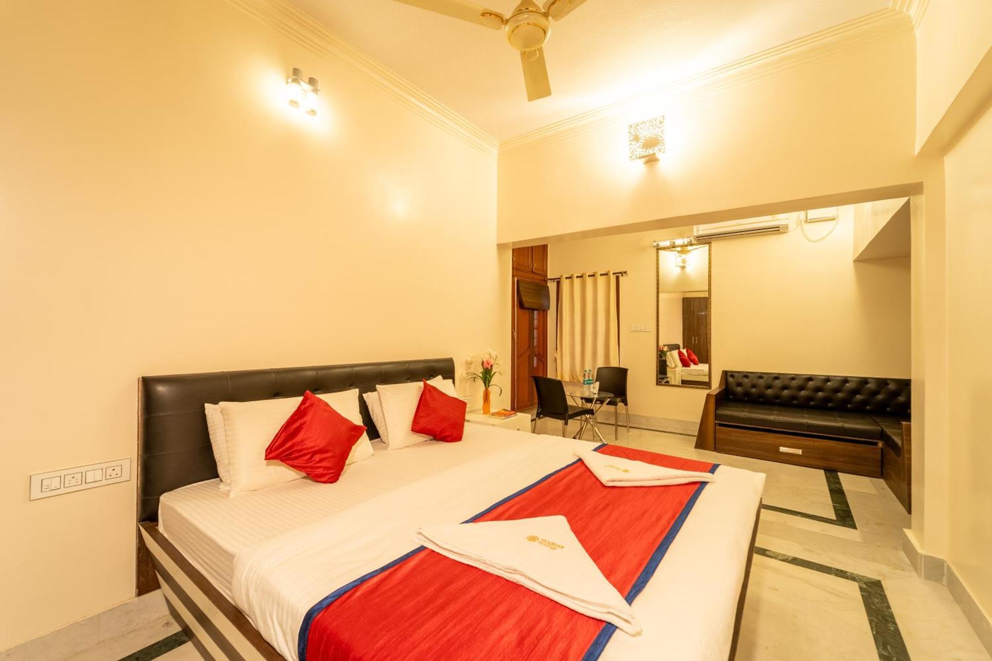 Hotel Seasons - Hbr Bangalore