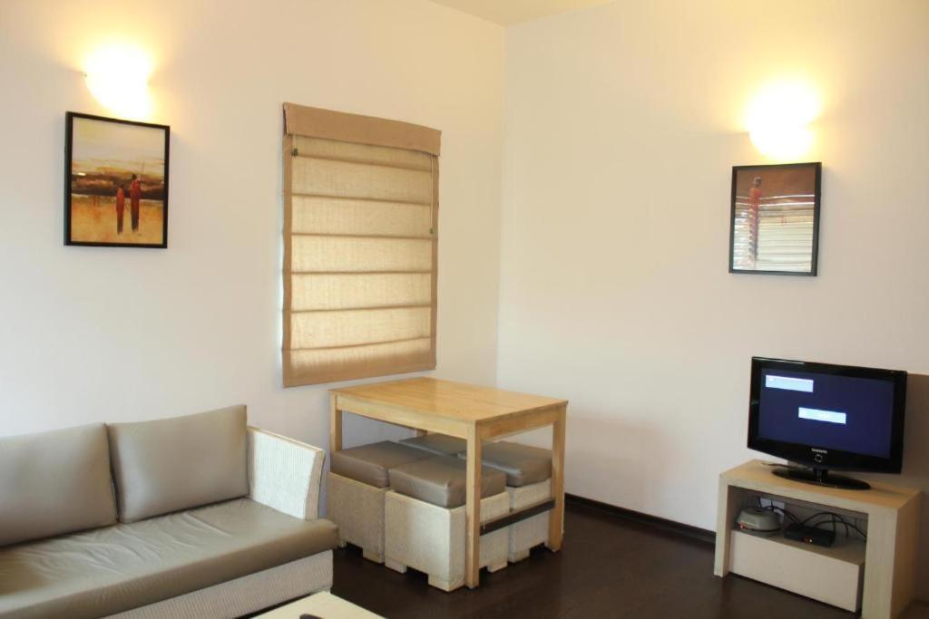 Hotel Amc Comforts Bangalore