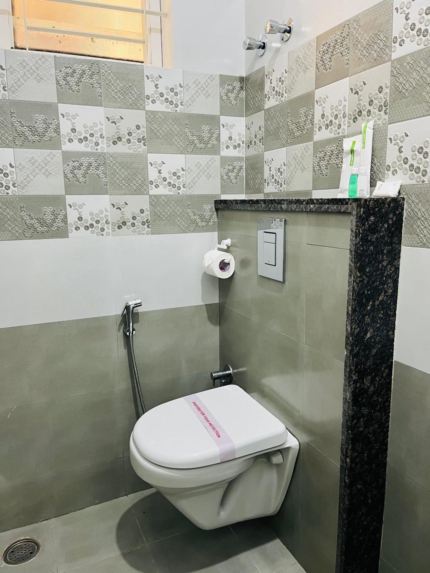 Hotel Abhimaani Vasathi, Rajajinagar 3*