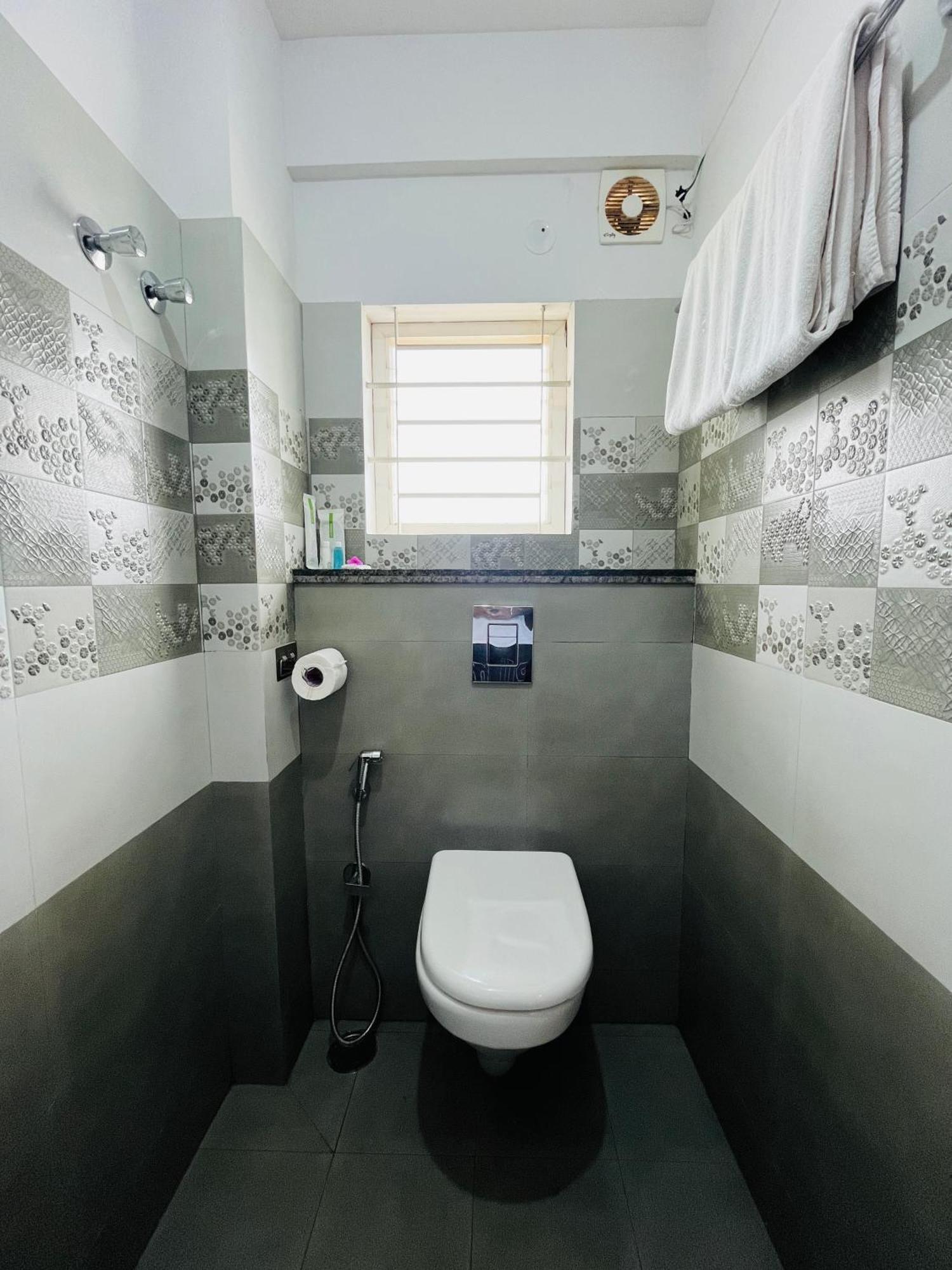 Abhimaani Vasathi, Rajajinagar Hotel Bangalore