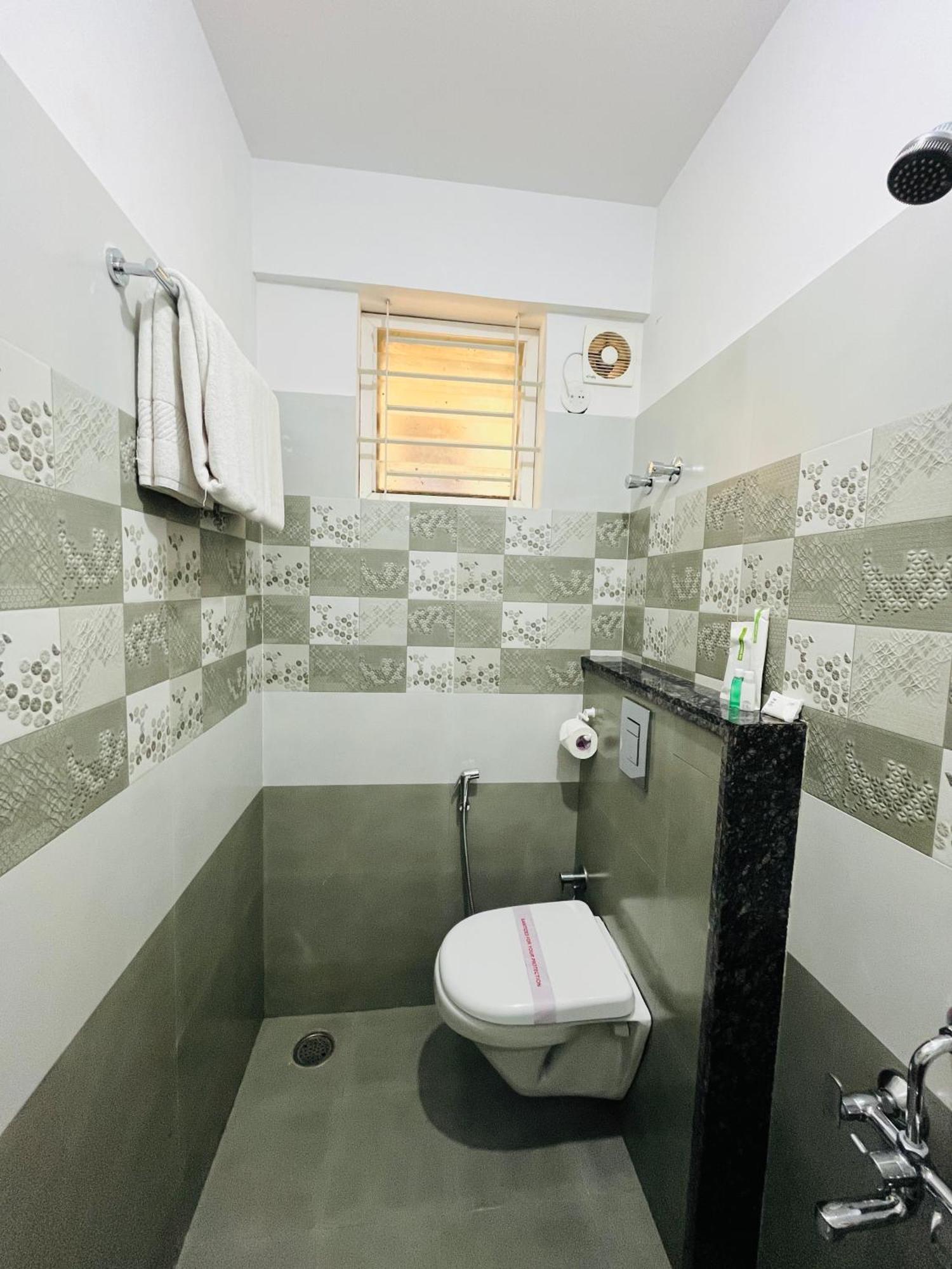 Hotel Abhimaani Vasathi, Rajajinagar Bangalore