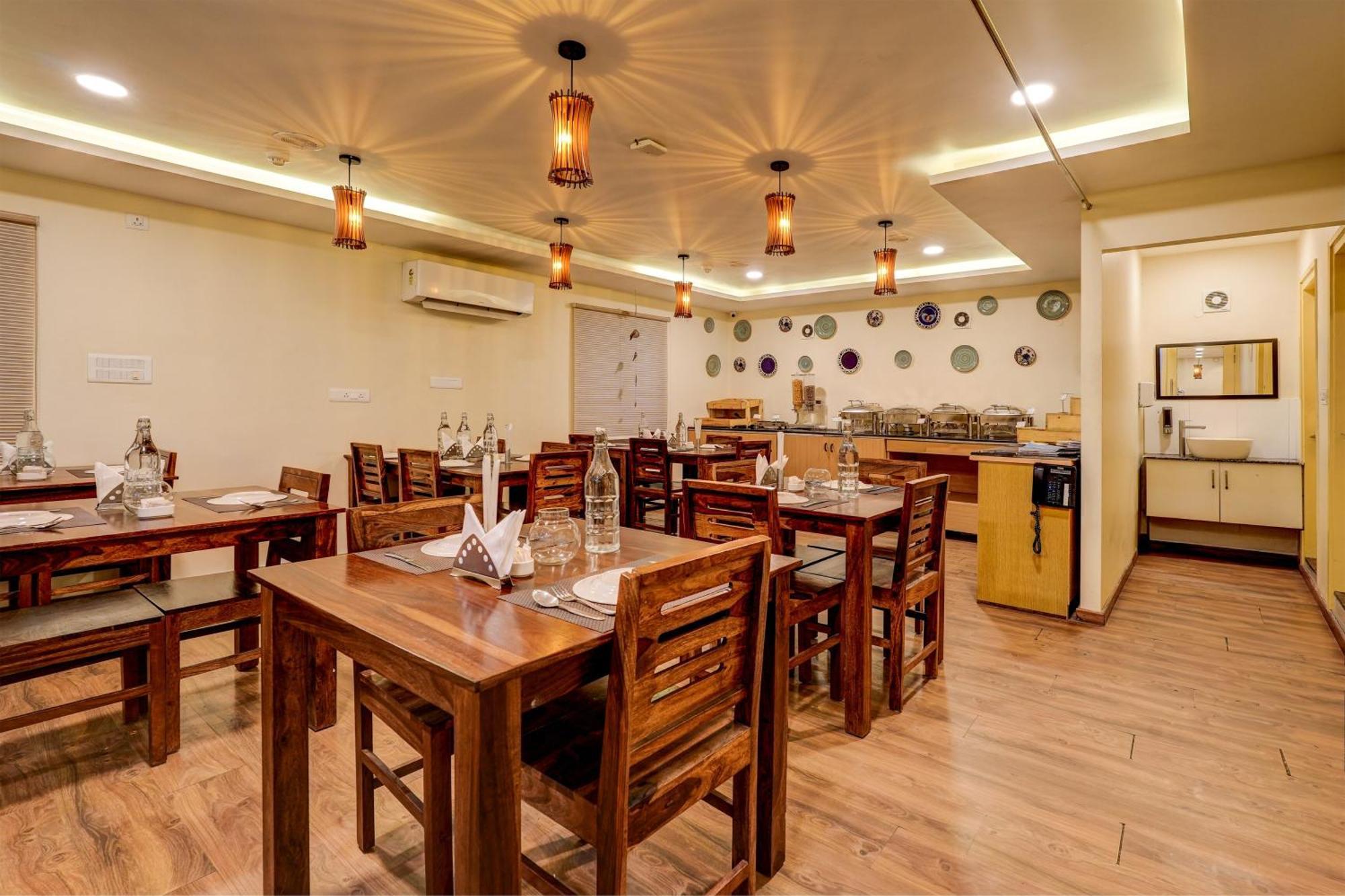 Townhouse 076 Hebbal 4*