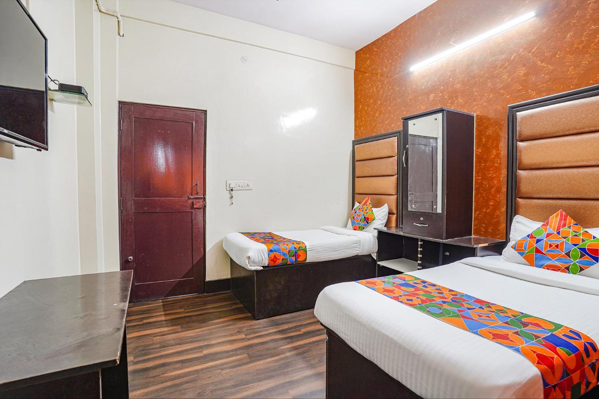 Hotel Fabexpress Pavithraa Edition - Nr Yeshwantpur Circle 3*