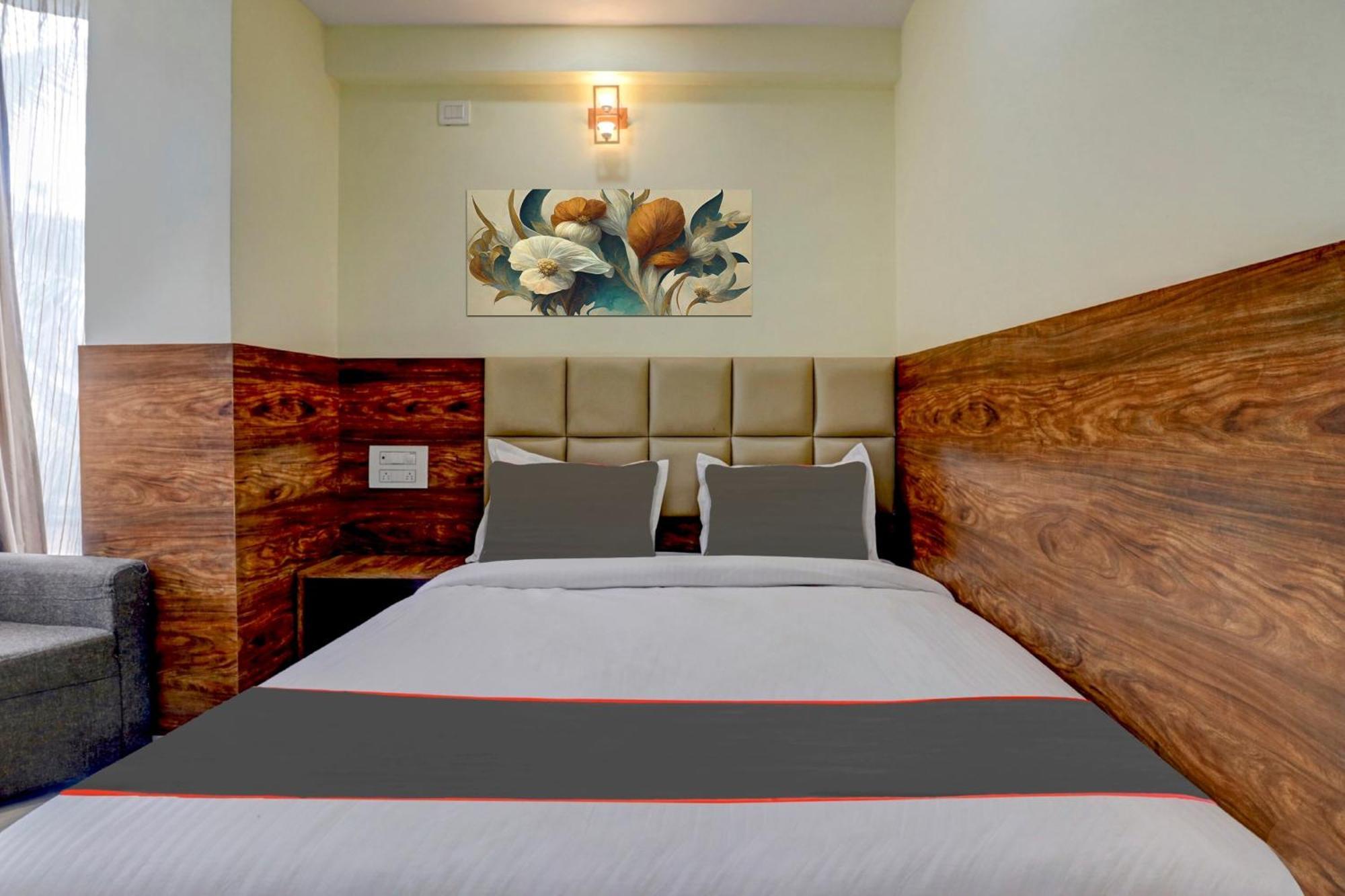 Collection O Karthika Residency 4*