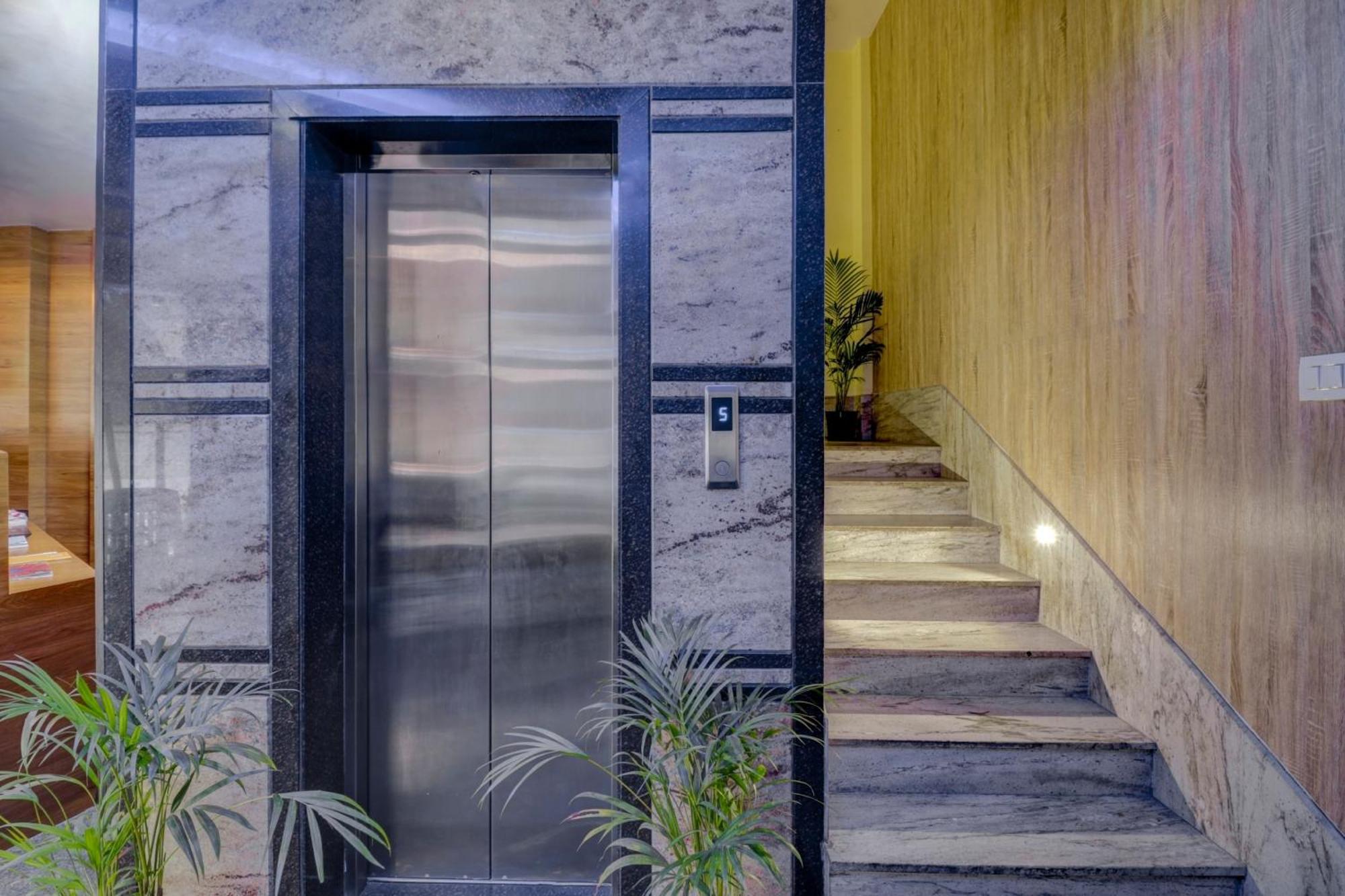 Collection O Karthika Residency Bangalore