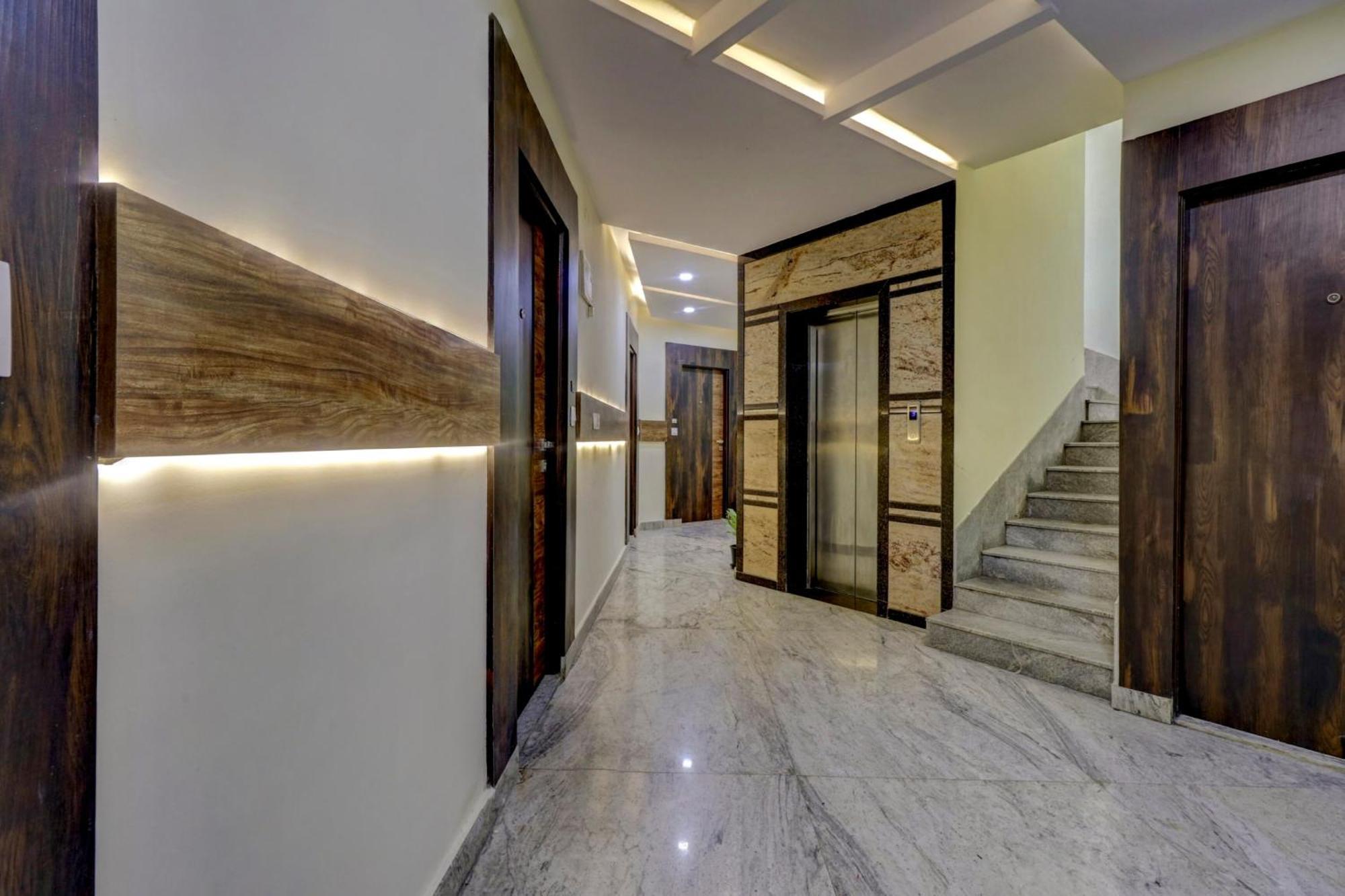Collection O Karthika Residency Hotel