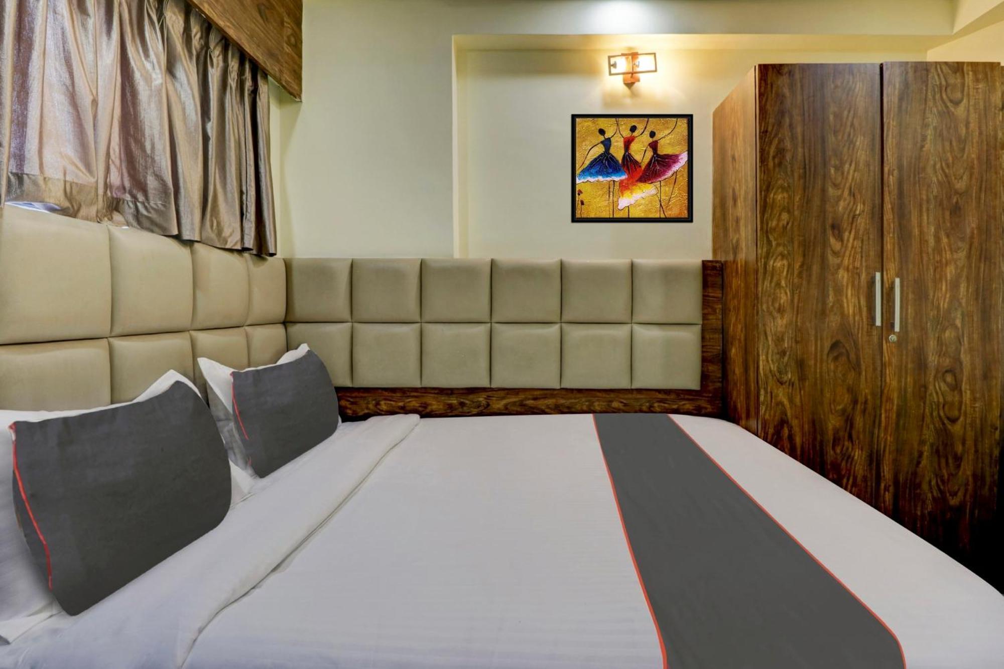 Collection O Karthika Residency 4*