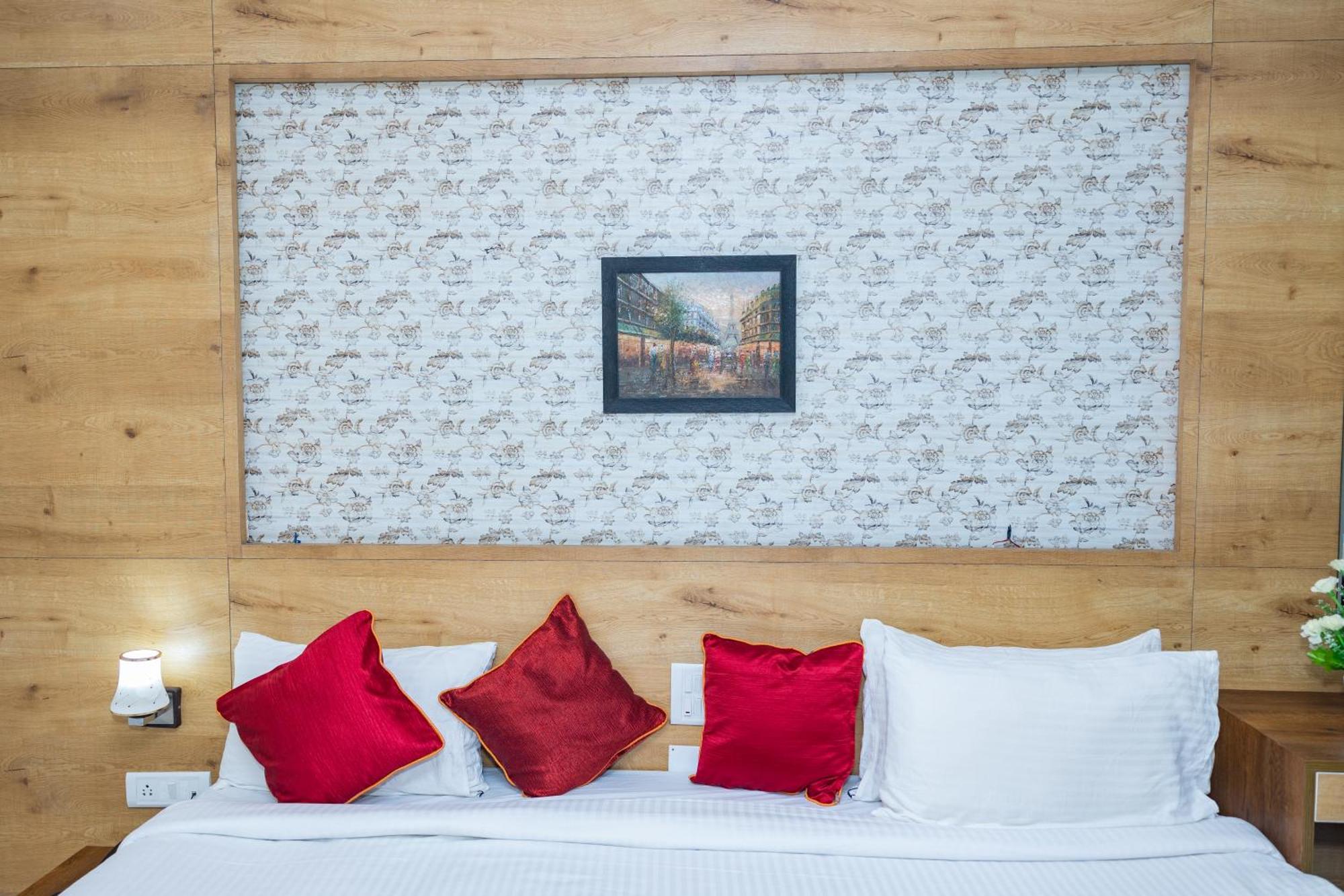 Hotel Ishwerya