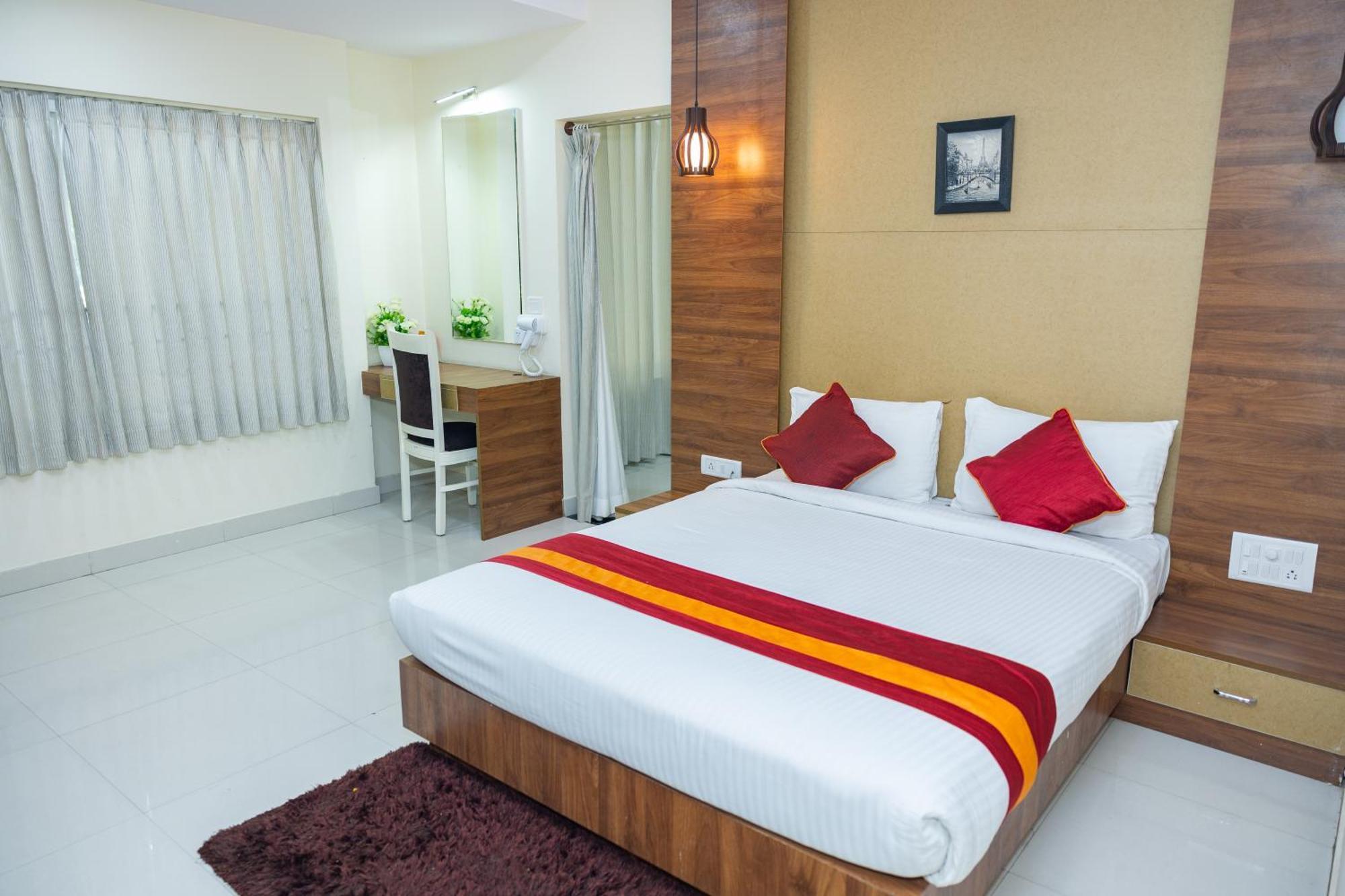 Hotel Ishwerya Bangalore