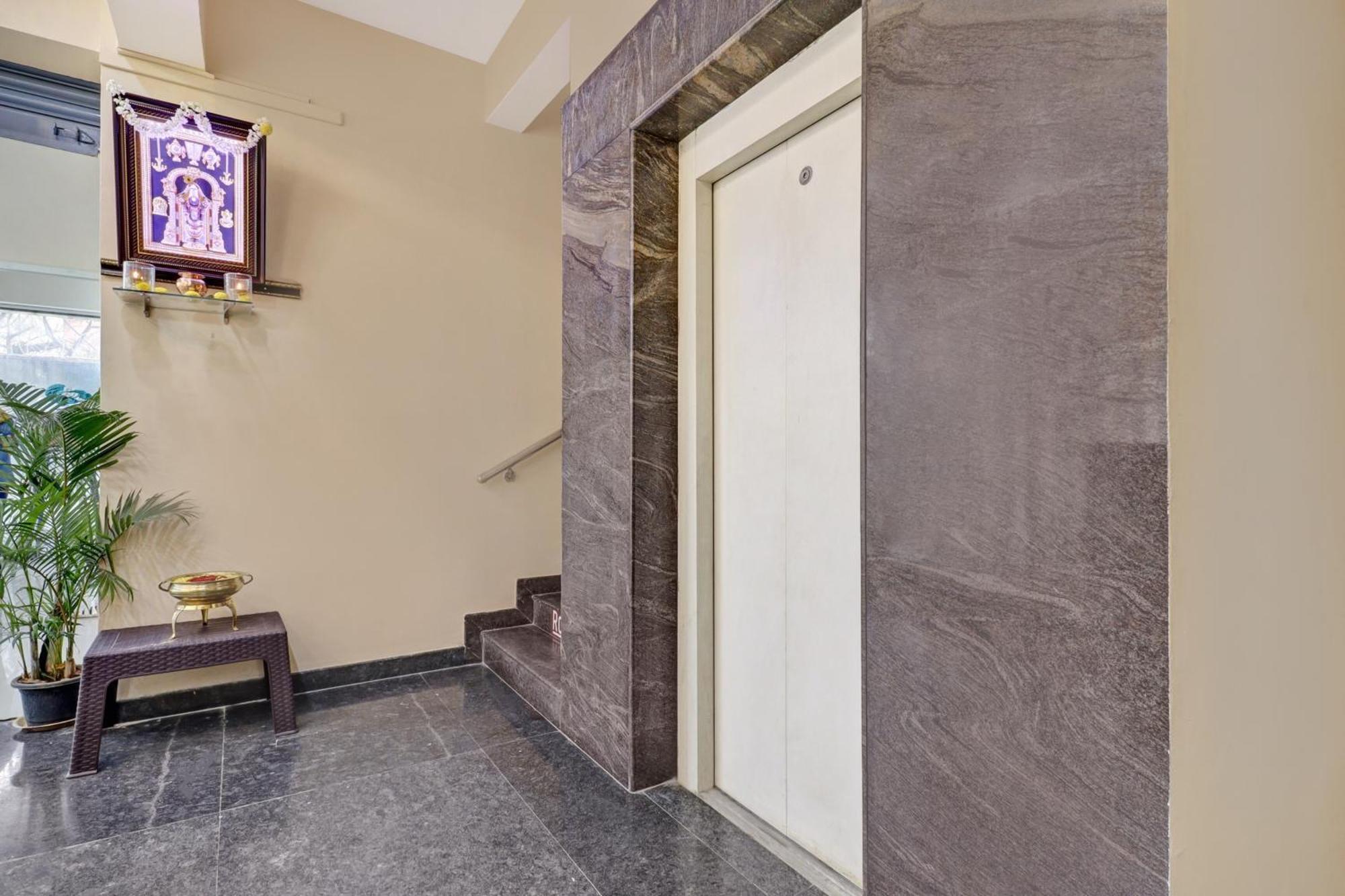 O Maruthi Paradise Hotel Bangalore