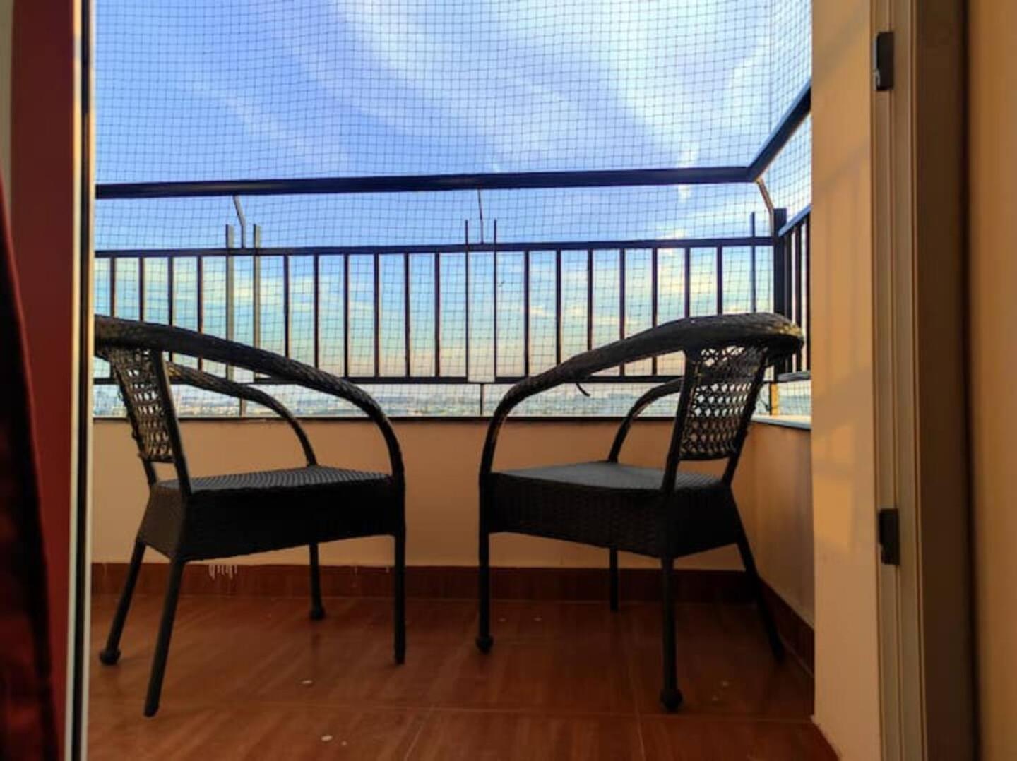 Marvellous 3bhk 34 Floor 100 Mbps - Veg Family Only Apartment *