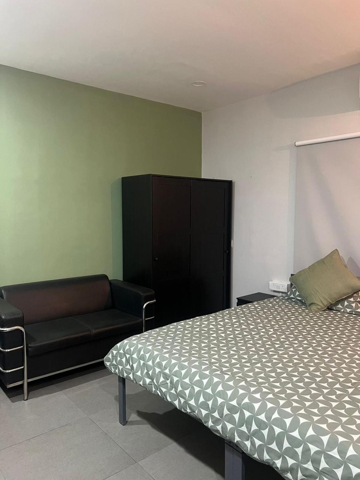 Bed & Breakfast The Uptown Bangalore