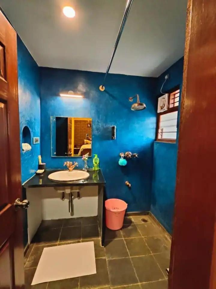 Comfy 4bhk Only For Families Apartment Bangalore