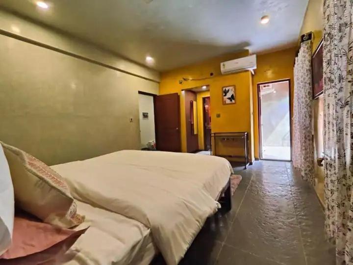 Comfy 4bhk Only For Families Apartment Bangalore