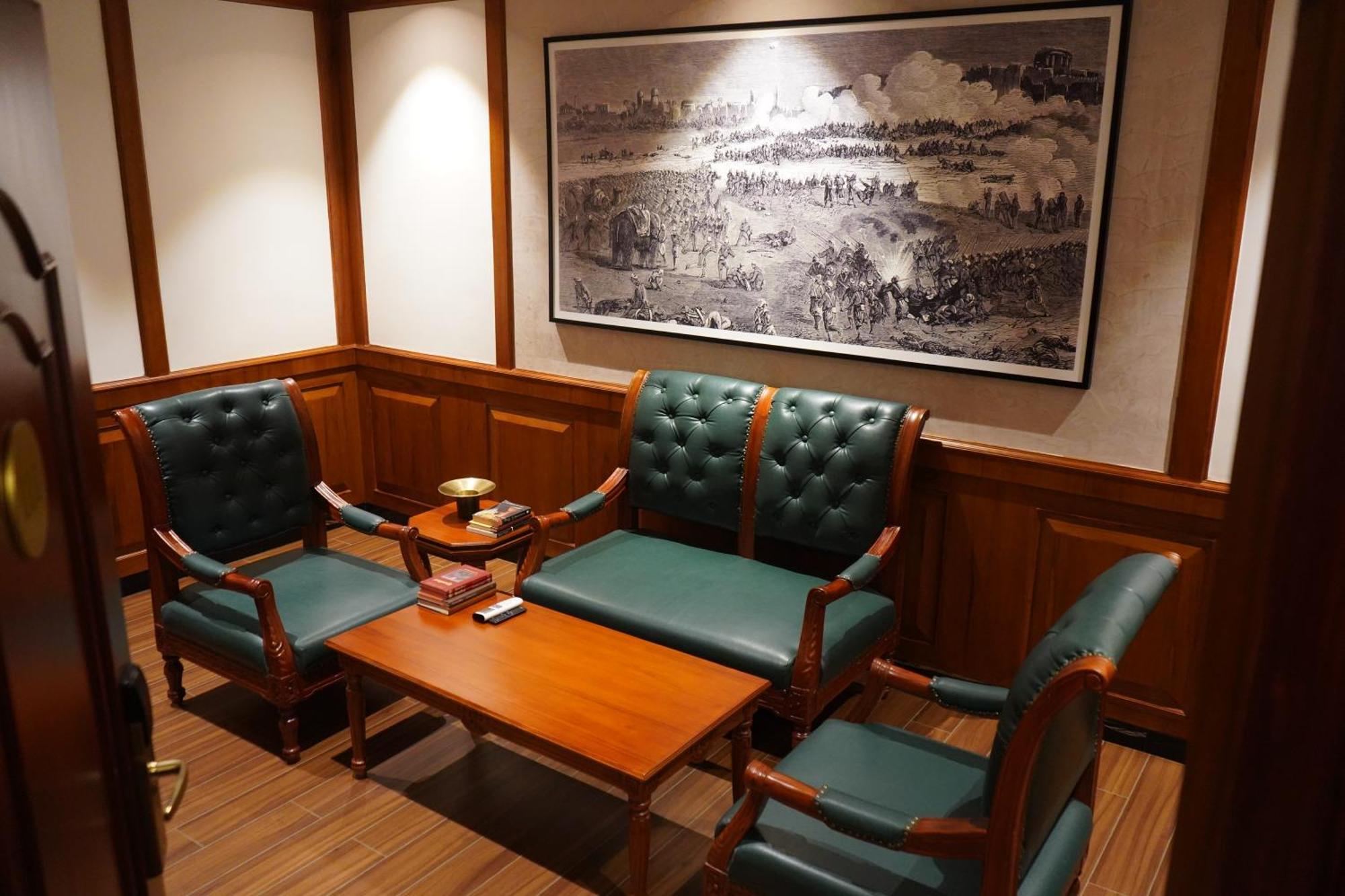 Hotel Nalapad's International 4*