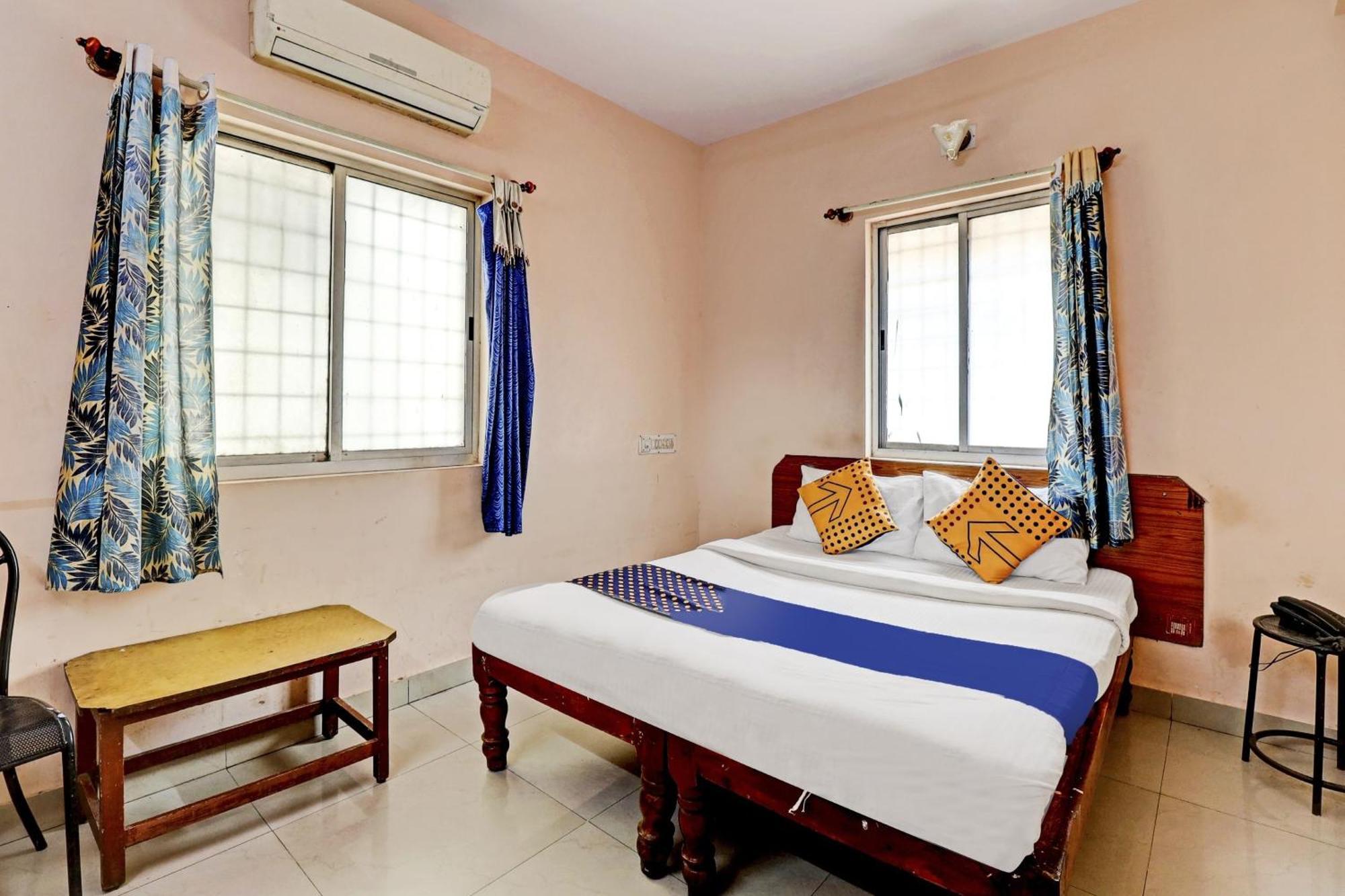 S L V Comfort 2* Bangalore