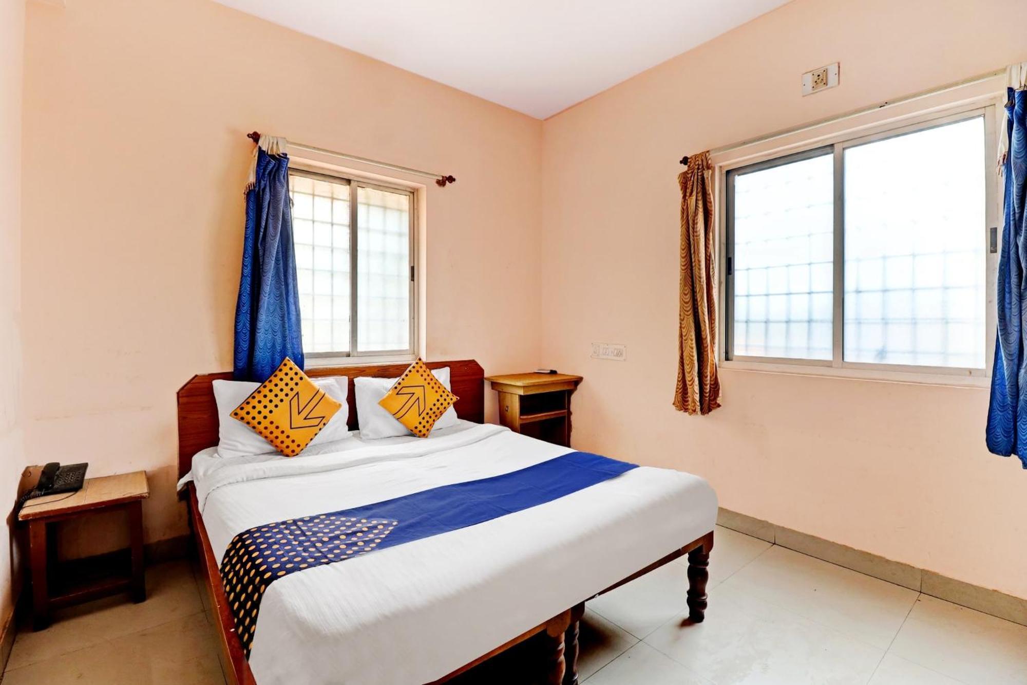 S L V Comfort 2* Bangalore