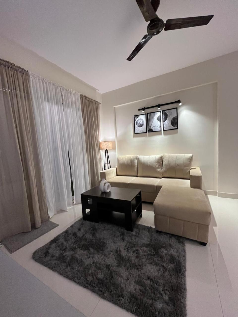 Snooze Living Manchester 2 Bhk E City *