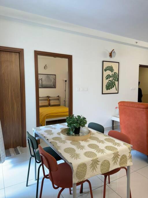 Classy2bhk Near International Airport *
