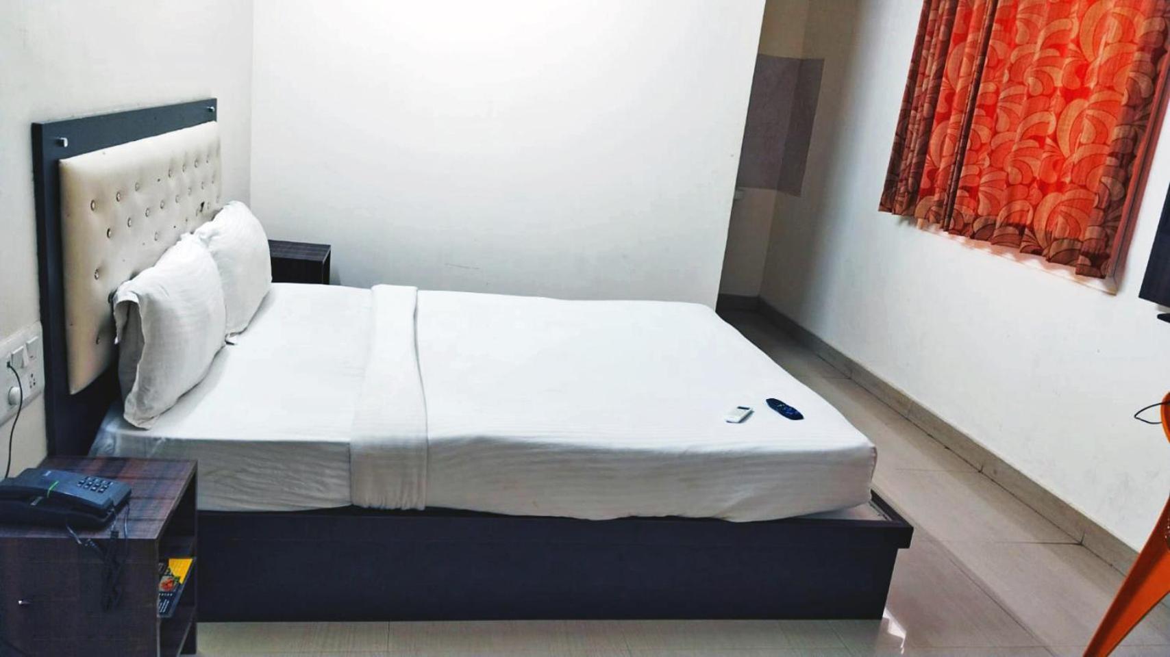 Golden Paradise 2* Bangalore