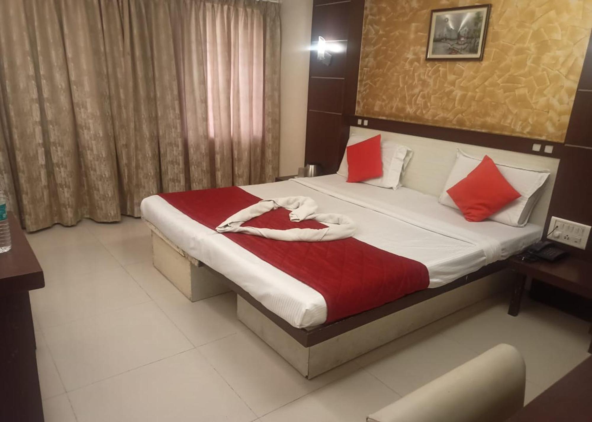 Hotel Golden Residency, Gandhi Nagar