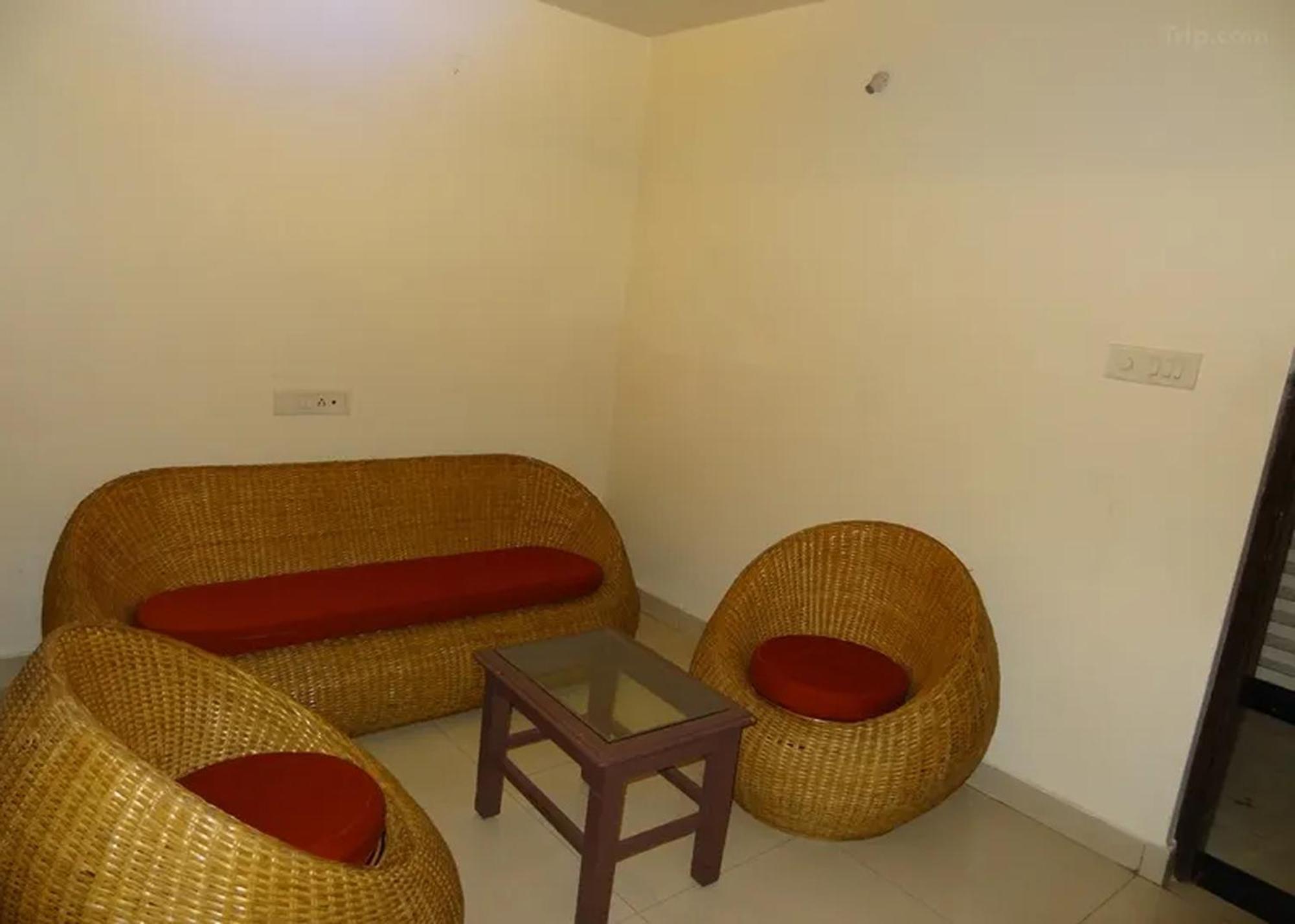 Hotel Golden Residency, Gandhi Nagar 2*