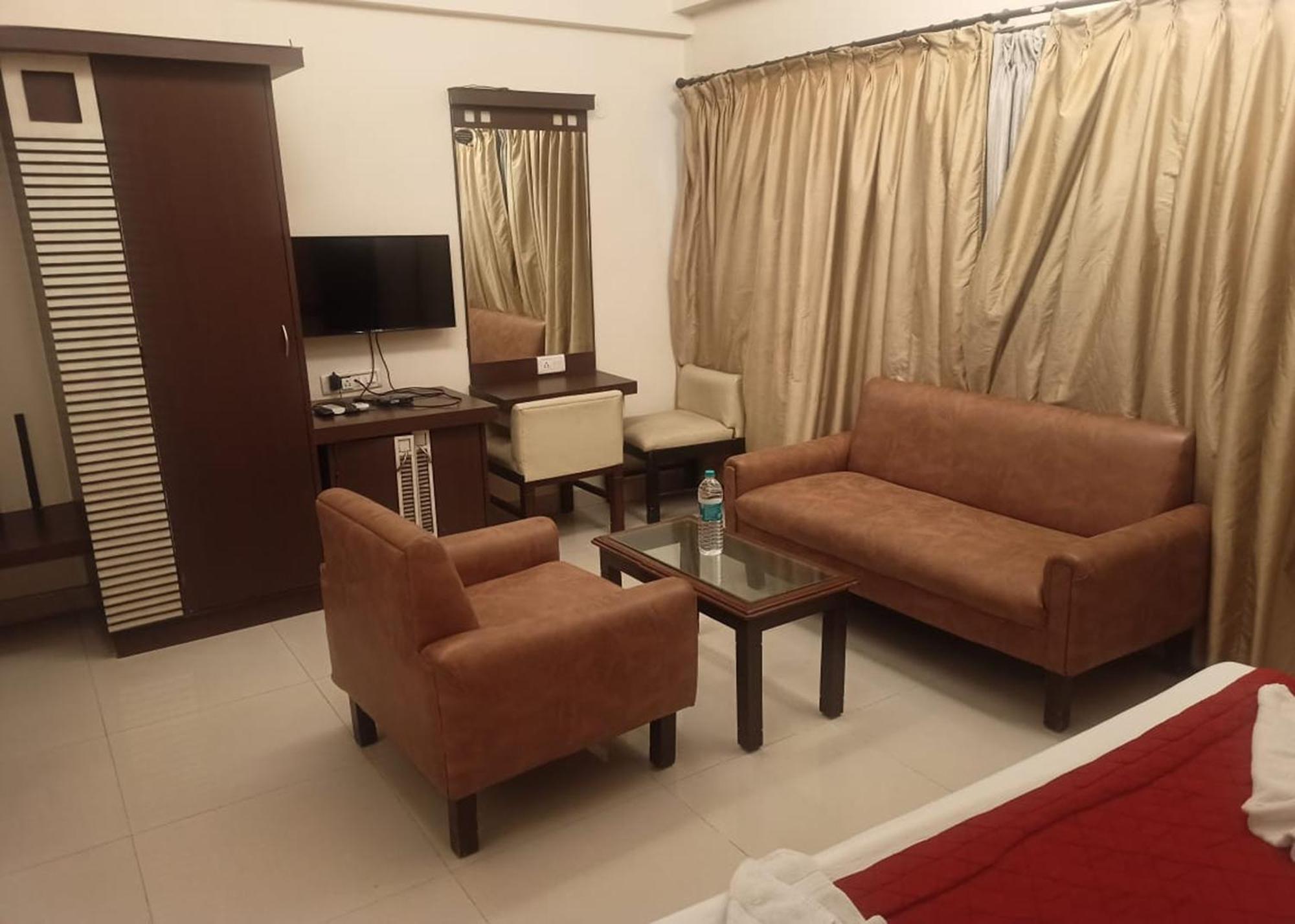 Golden Residency, Gandhi Nagar