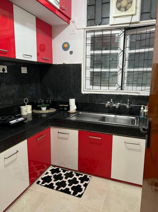 Classy 1bhk Near Brigade,mg Road Apartment Bangalore