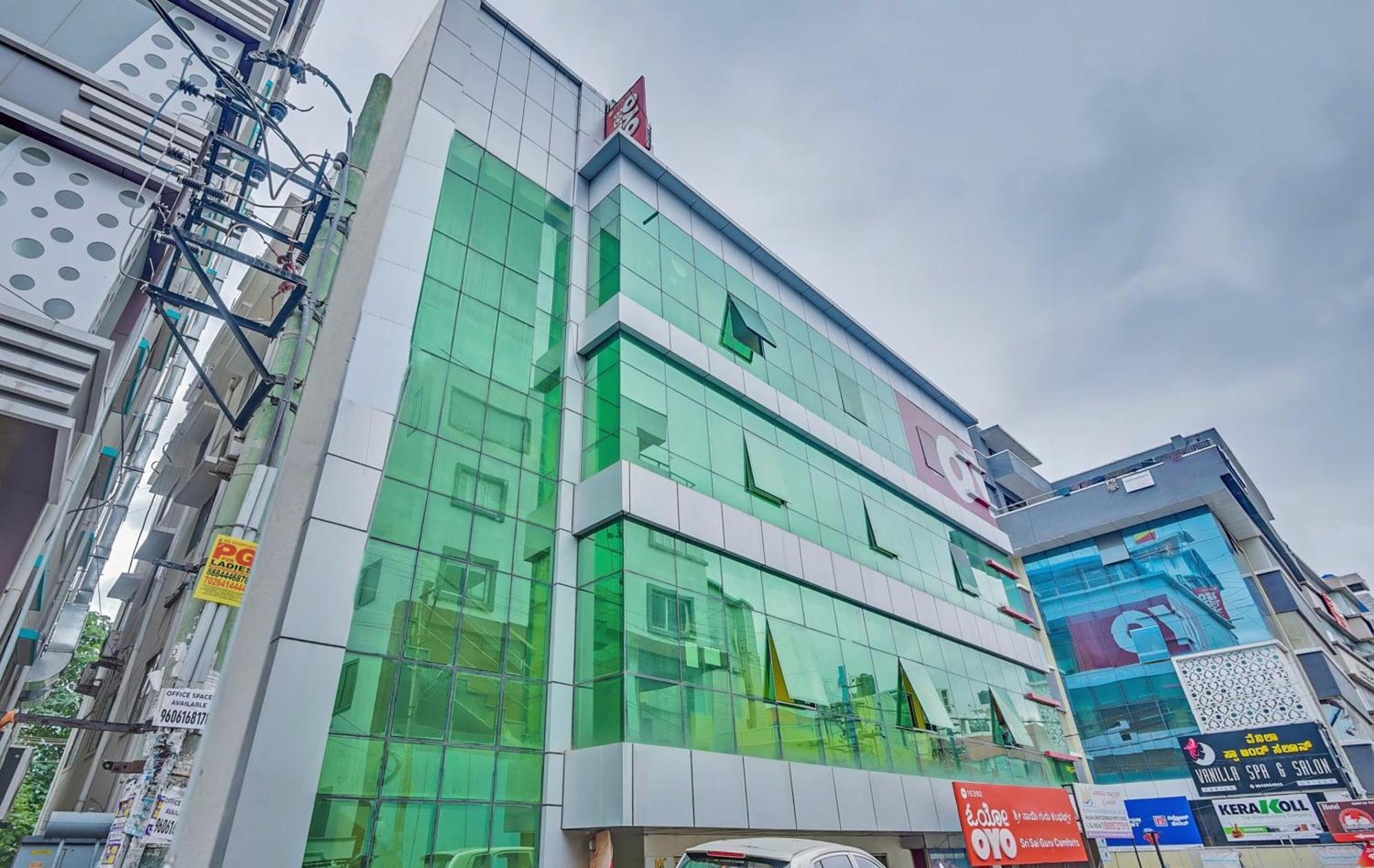 O Sri Sai Guru Comforts Hotel