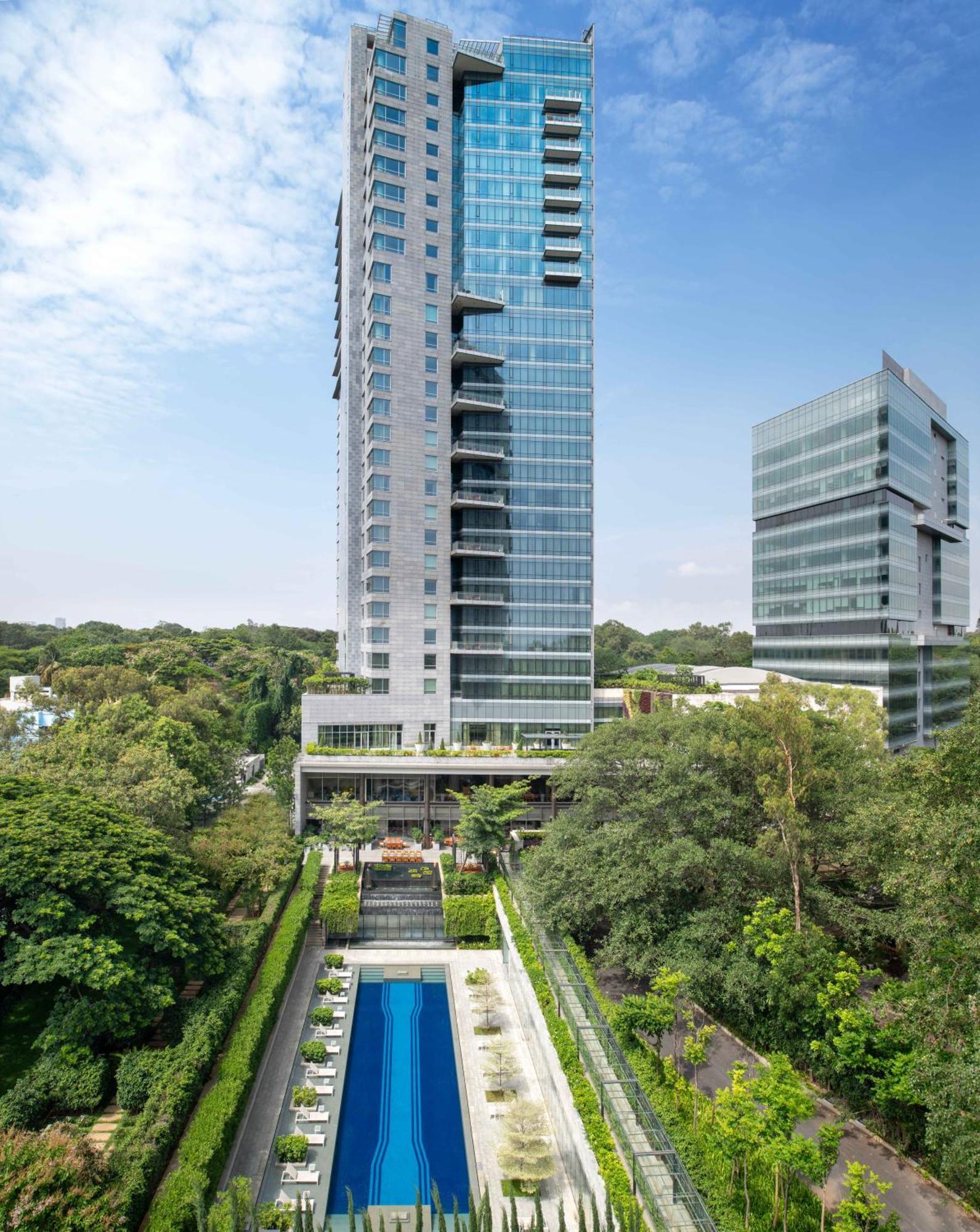 Four Seasons At Embassy One Hotel 5*