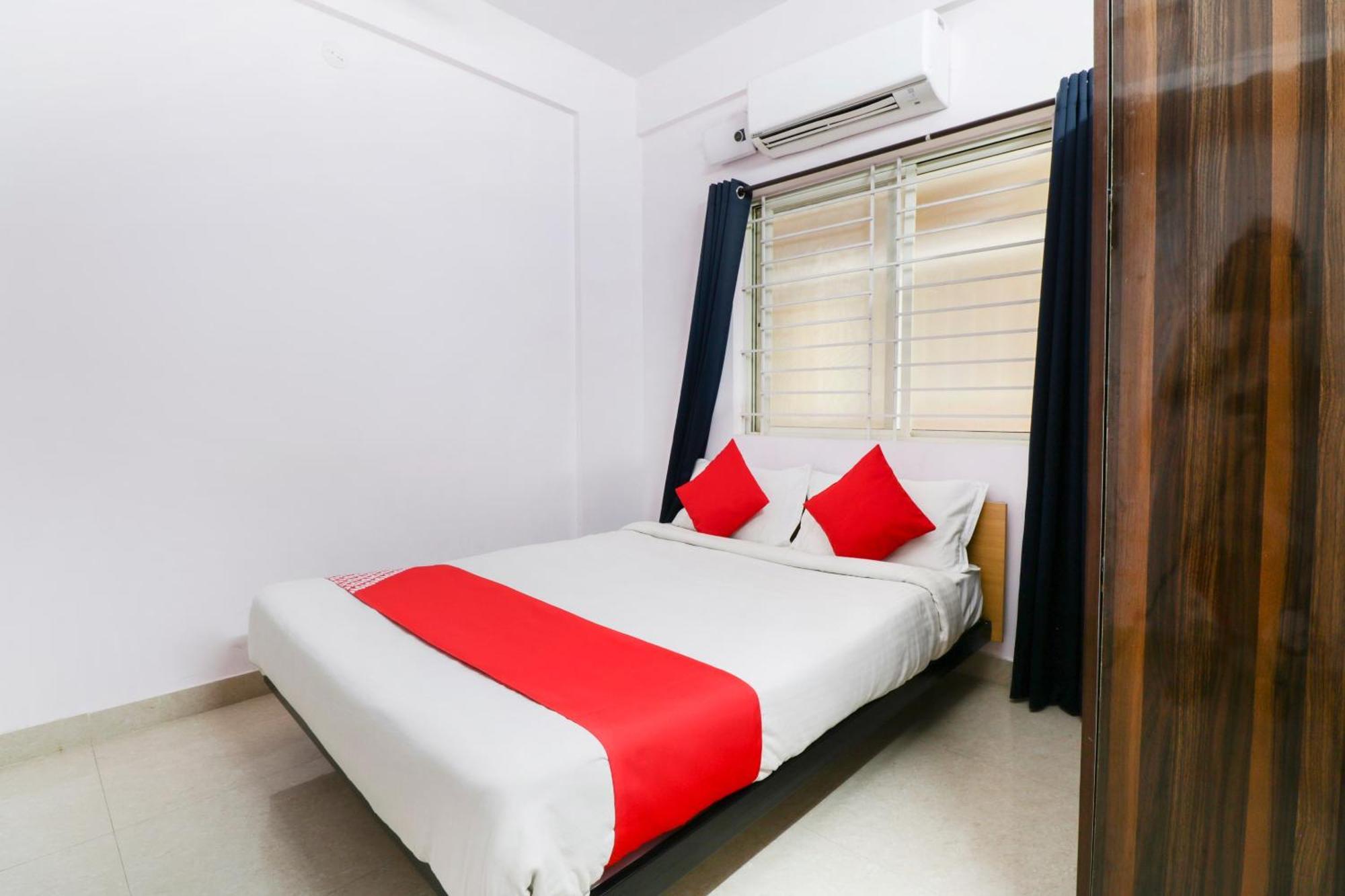 O Pallavi Nilayam Hotel