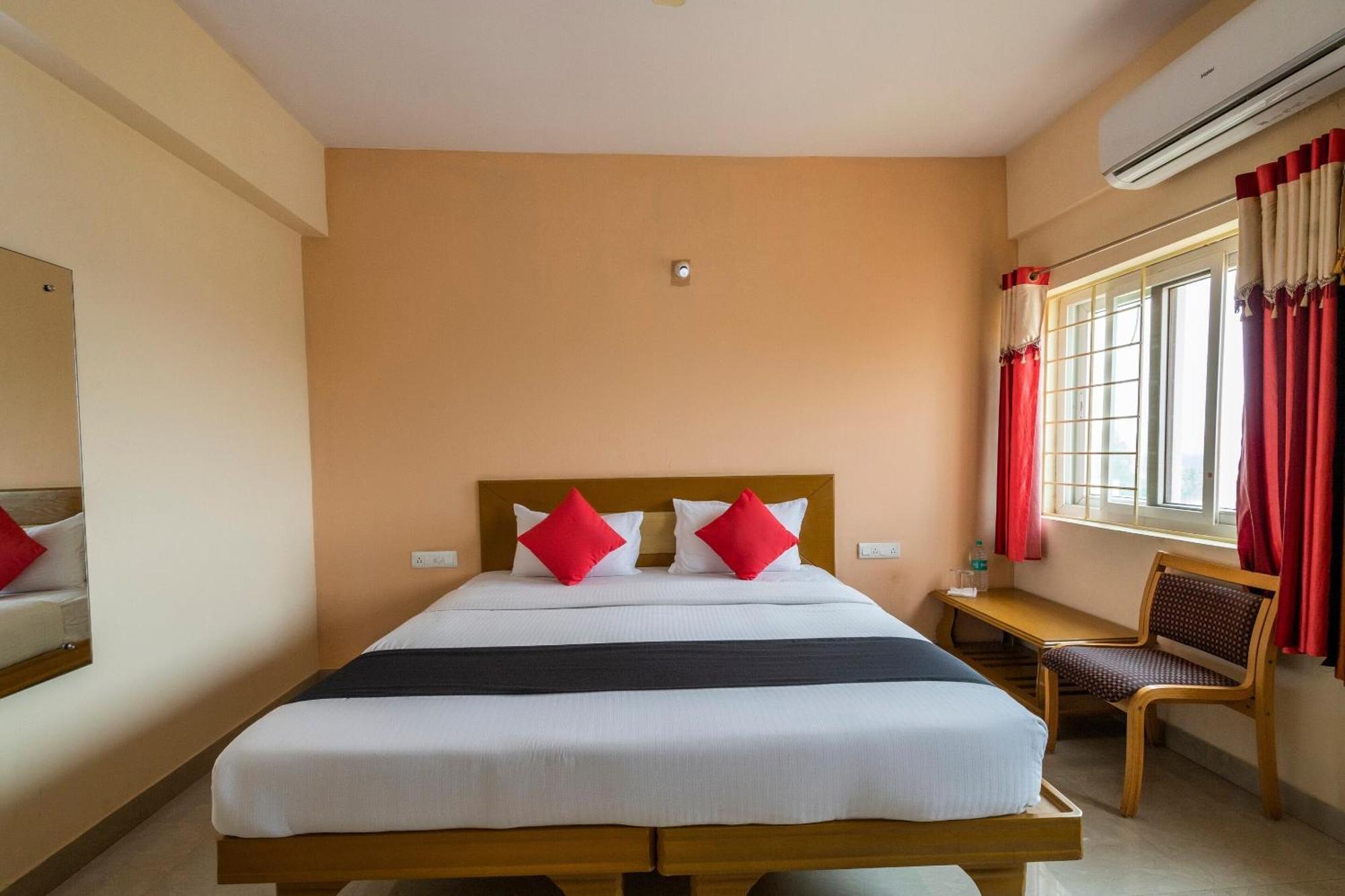Collection O Sandalleaf Park Hotel Bangalore