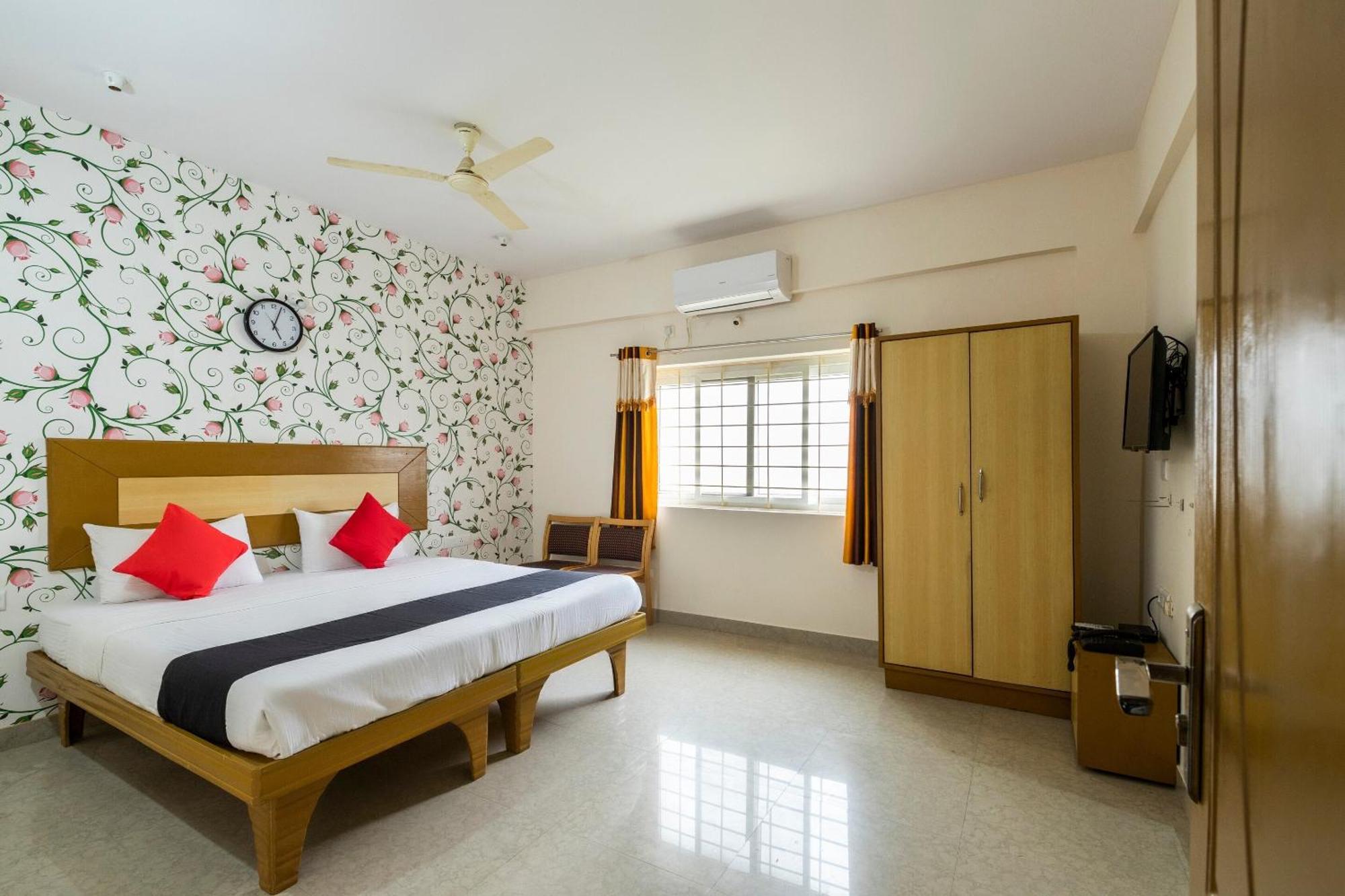 Collection O Sandalleaf Park Hotel
