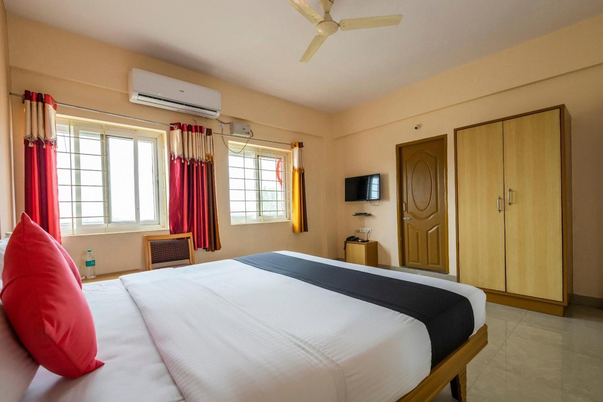 Hotel Collection O Sandalleaf Park 4*