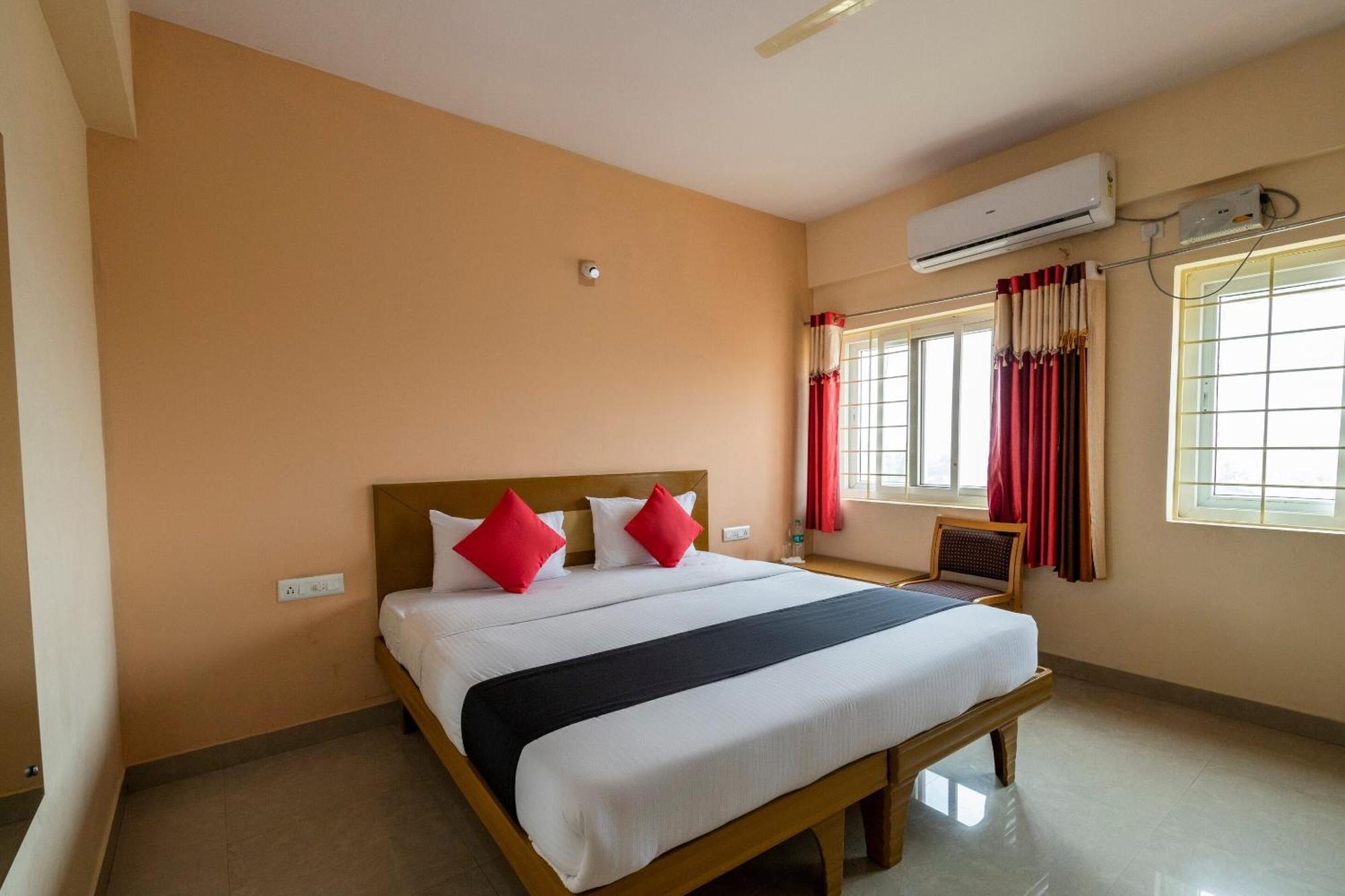 Hotel Collection O Sandalleaf Park Bangalore