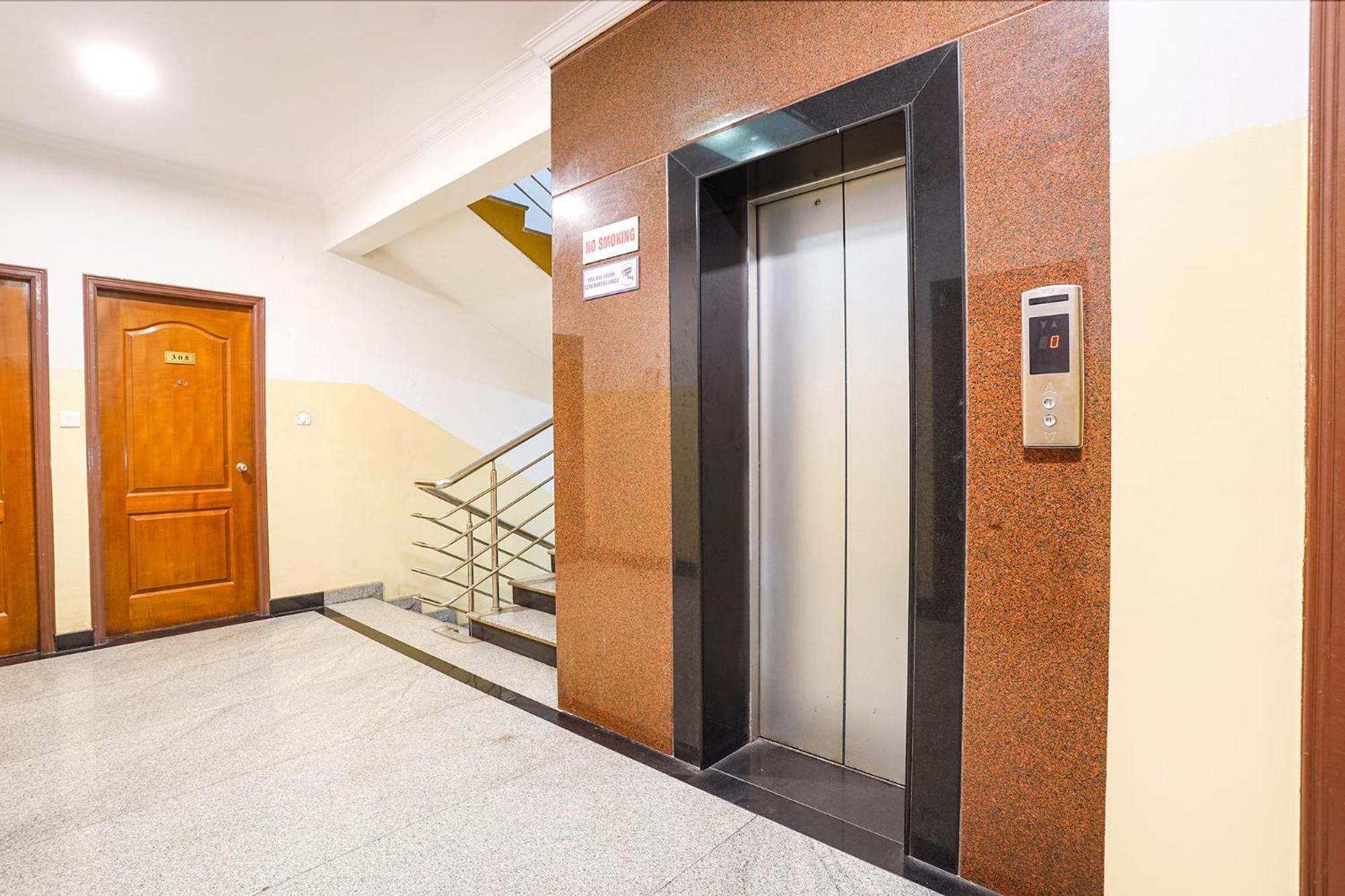 Fabhotel The Kings Bangalore