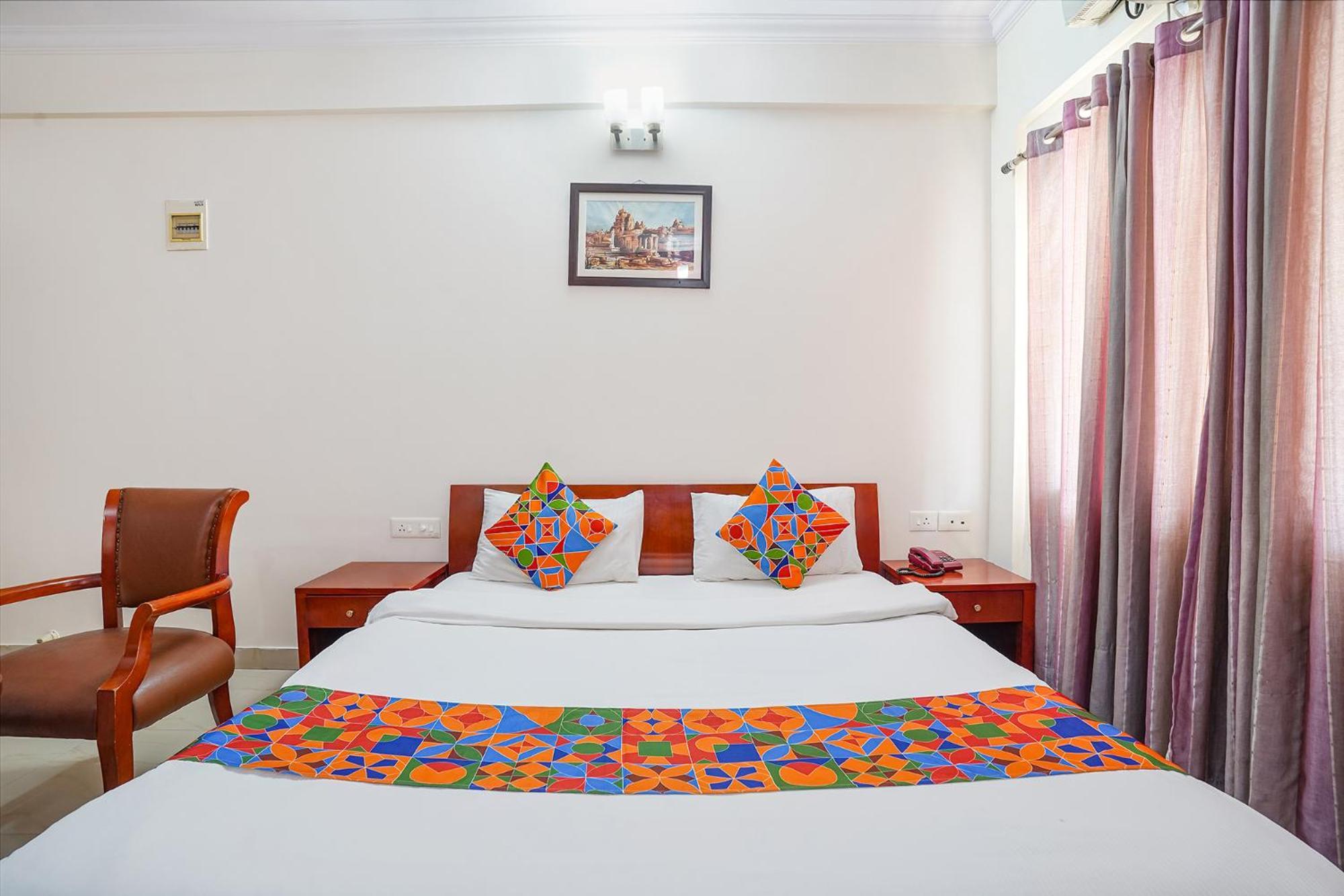 Hotel Fabhotel The Kings 3*
