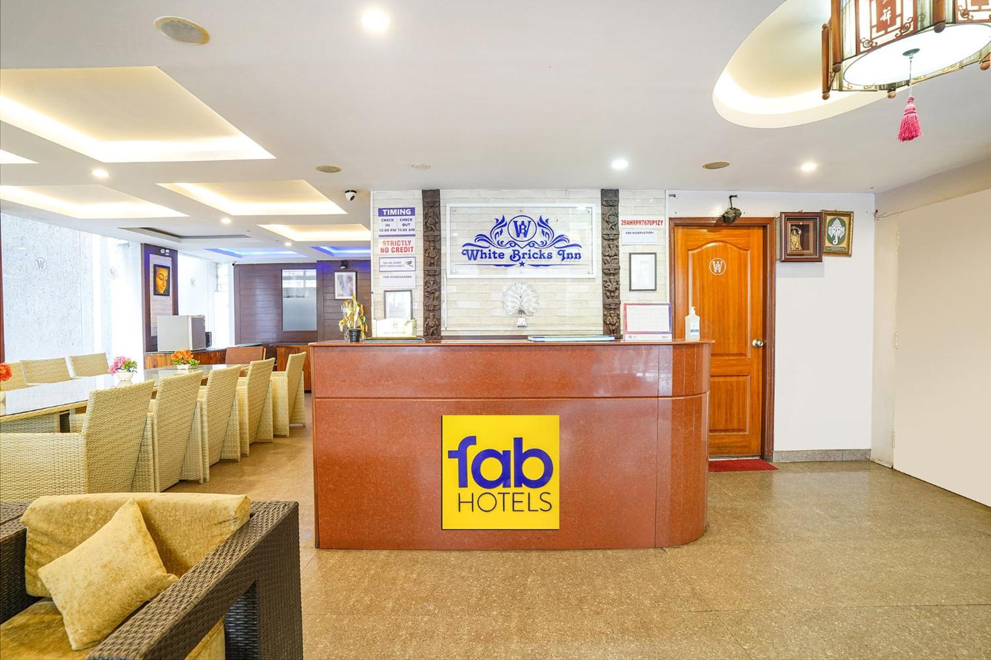 Hotel Fabhotel The Kings
