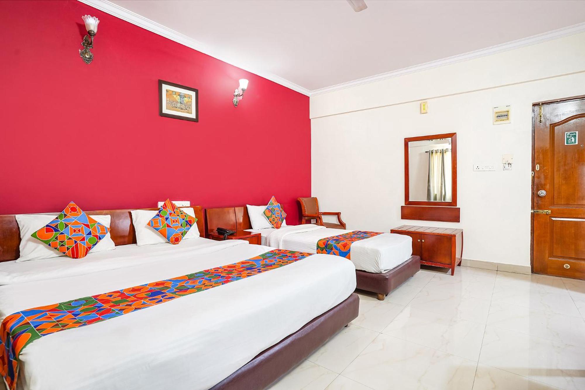 Fabhotel The Kings Hotel
