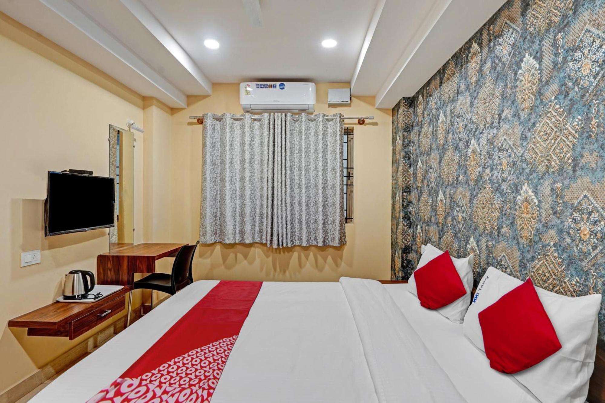 O Singasandra Metro Station Hotel 4*
