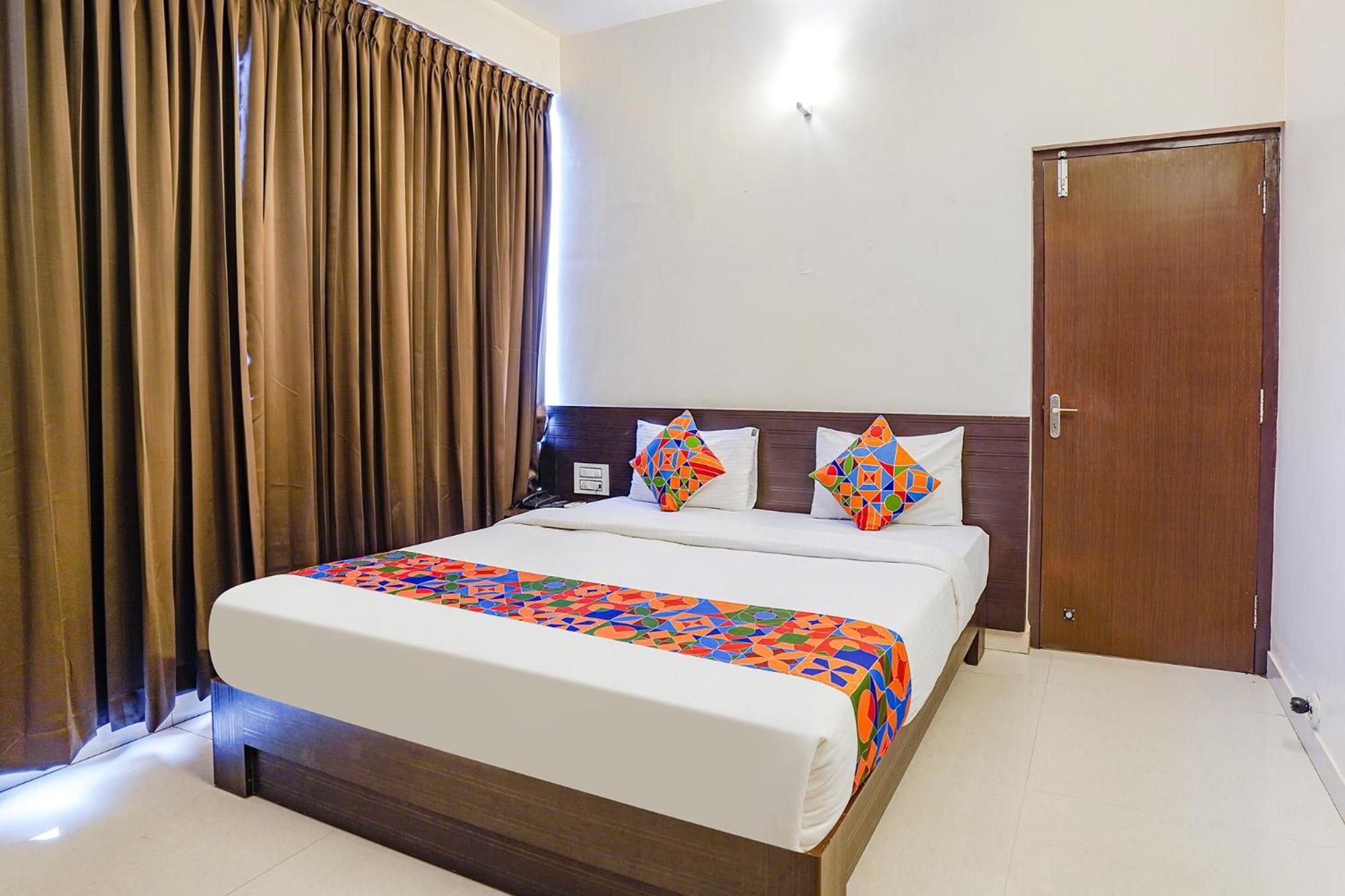 Apartment Fabhotel Willow Tree