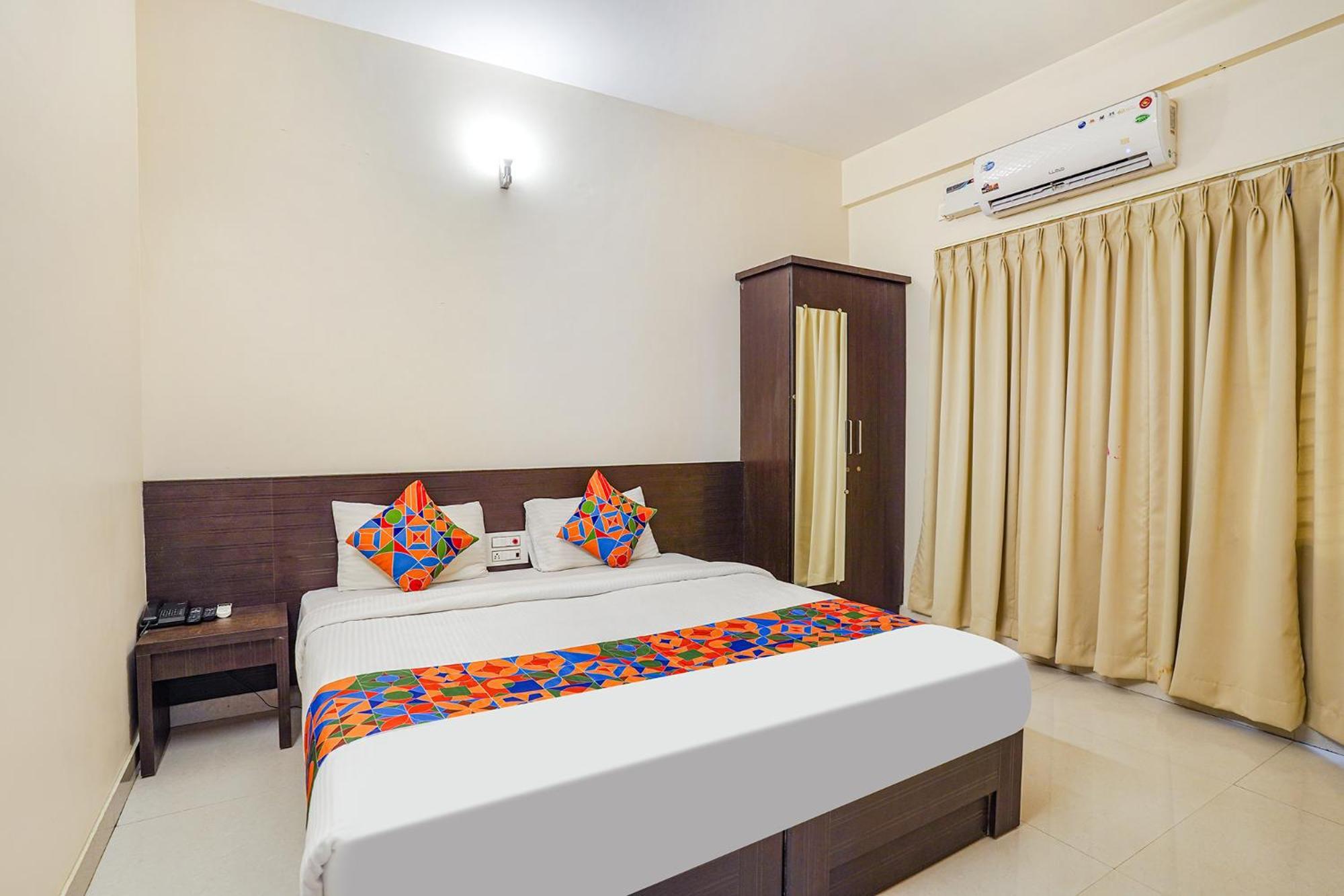 Fabhotel Willow Tree Apartment *