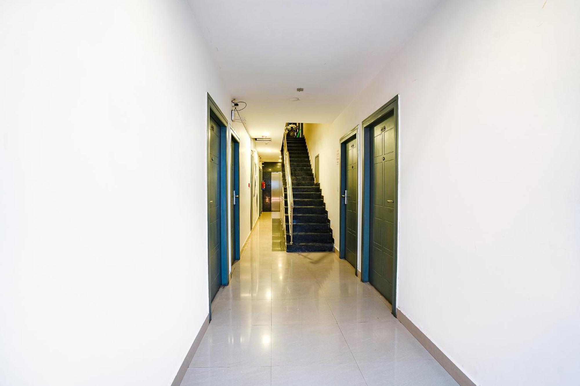 Fabhotel Royal Sterling- Manyata Tech Park Hotel