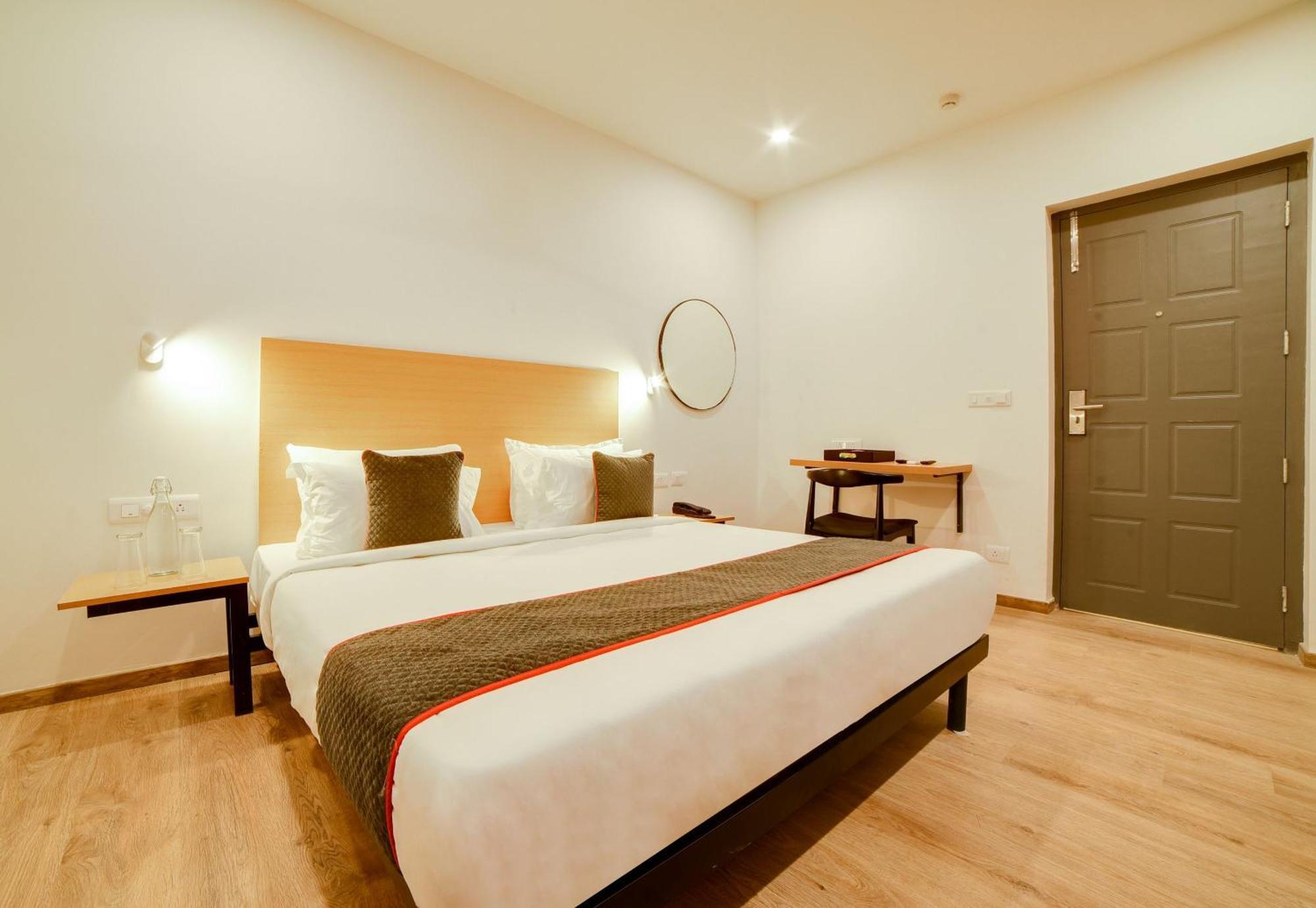 Super Townhouse Hosur Main Road Bommanahalli Near Gopalan Innovation Mall