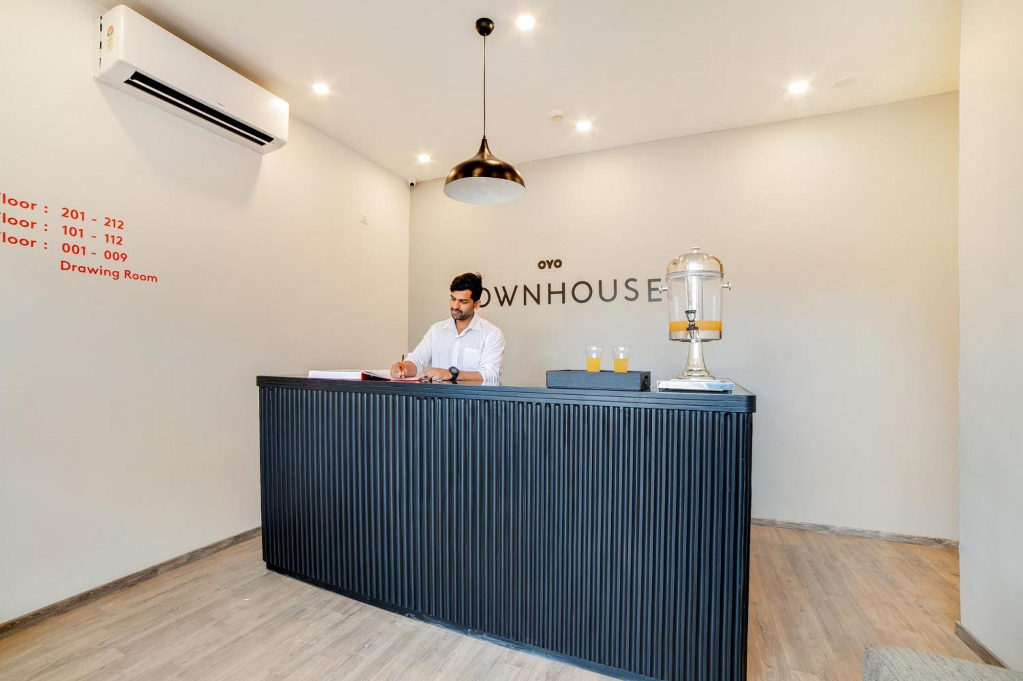 Super Townhouse Hosur Main Road Bommanahalli Near Gopalan Innovation Mall 4*