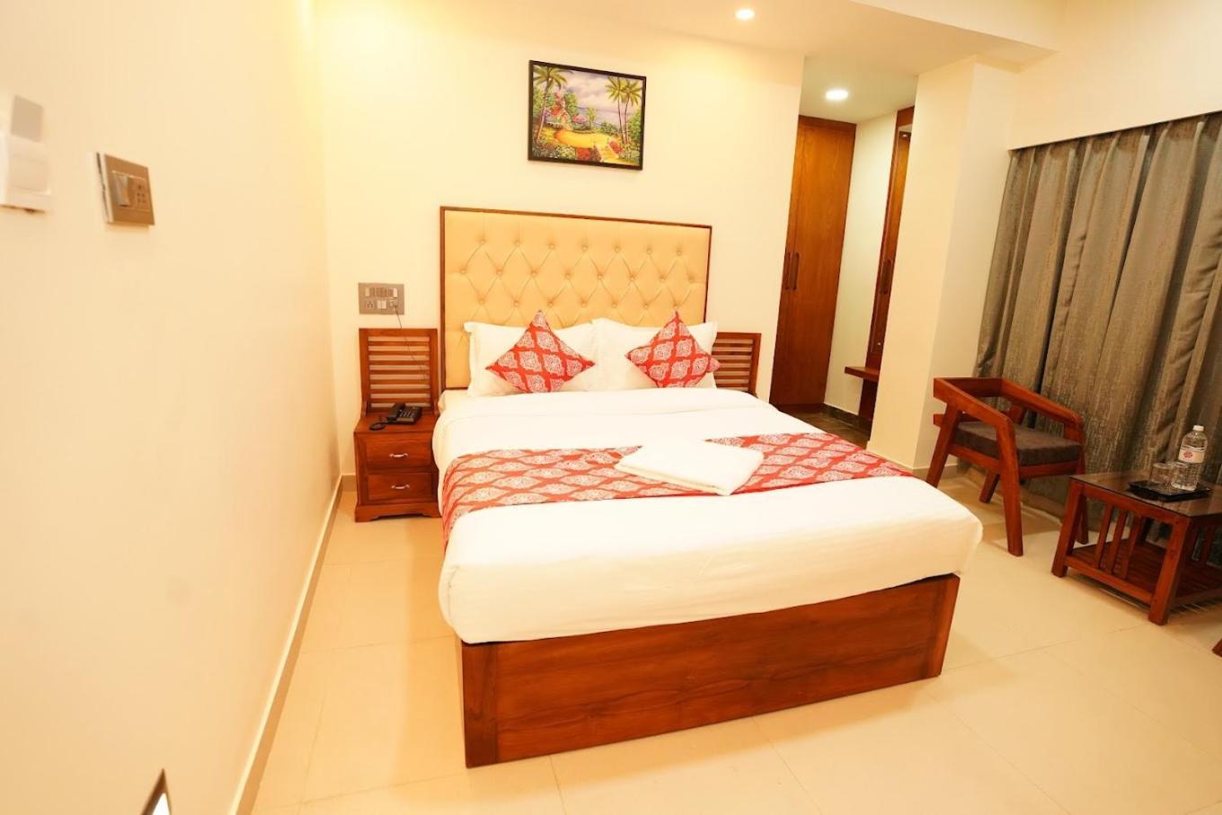 Saavees Residency Hotel Bangalore