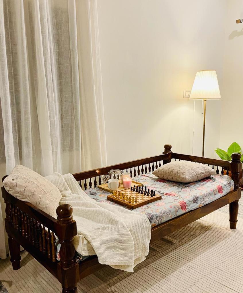 Vasudha Guest house *