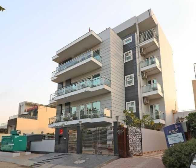 O V R Residency Near Sri Amruth Chithra Mandira Hotel