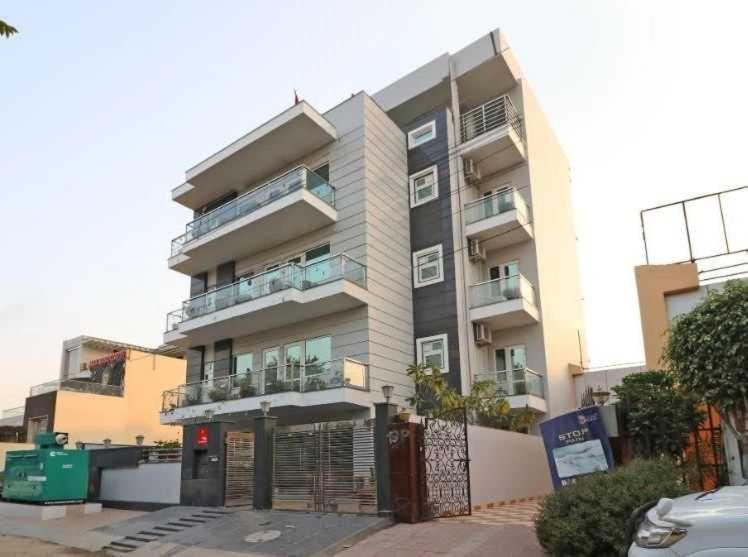 Hotel O V R Residency Near Sri Amruth Chithra Mandira 4*