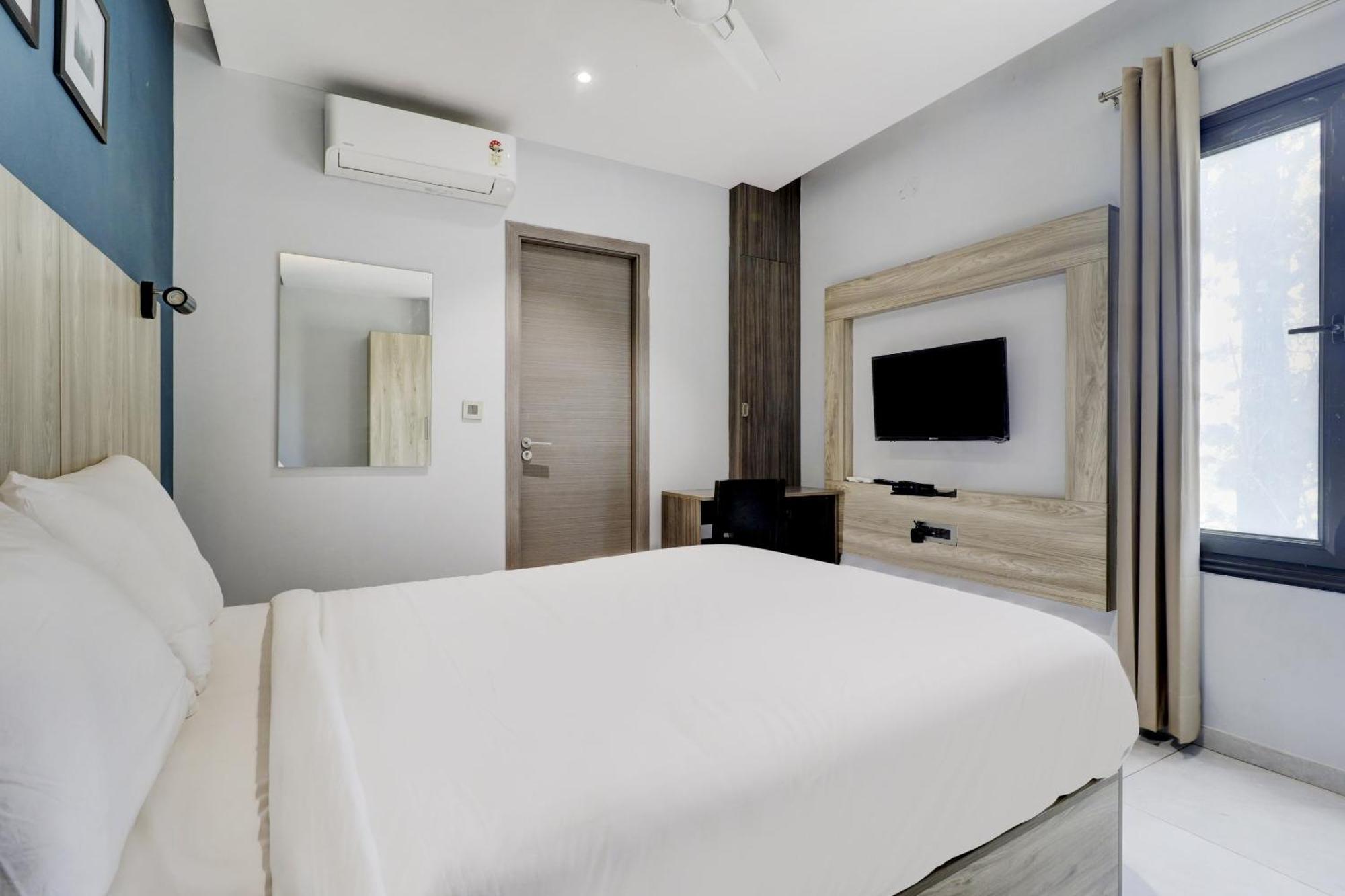 Sleek Townhouse Galexia And Hotel Bangalore